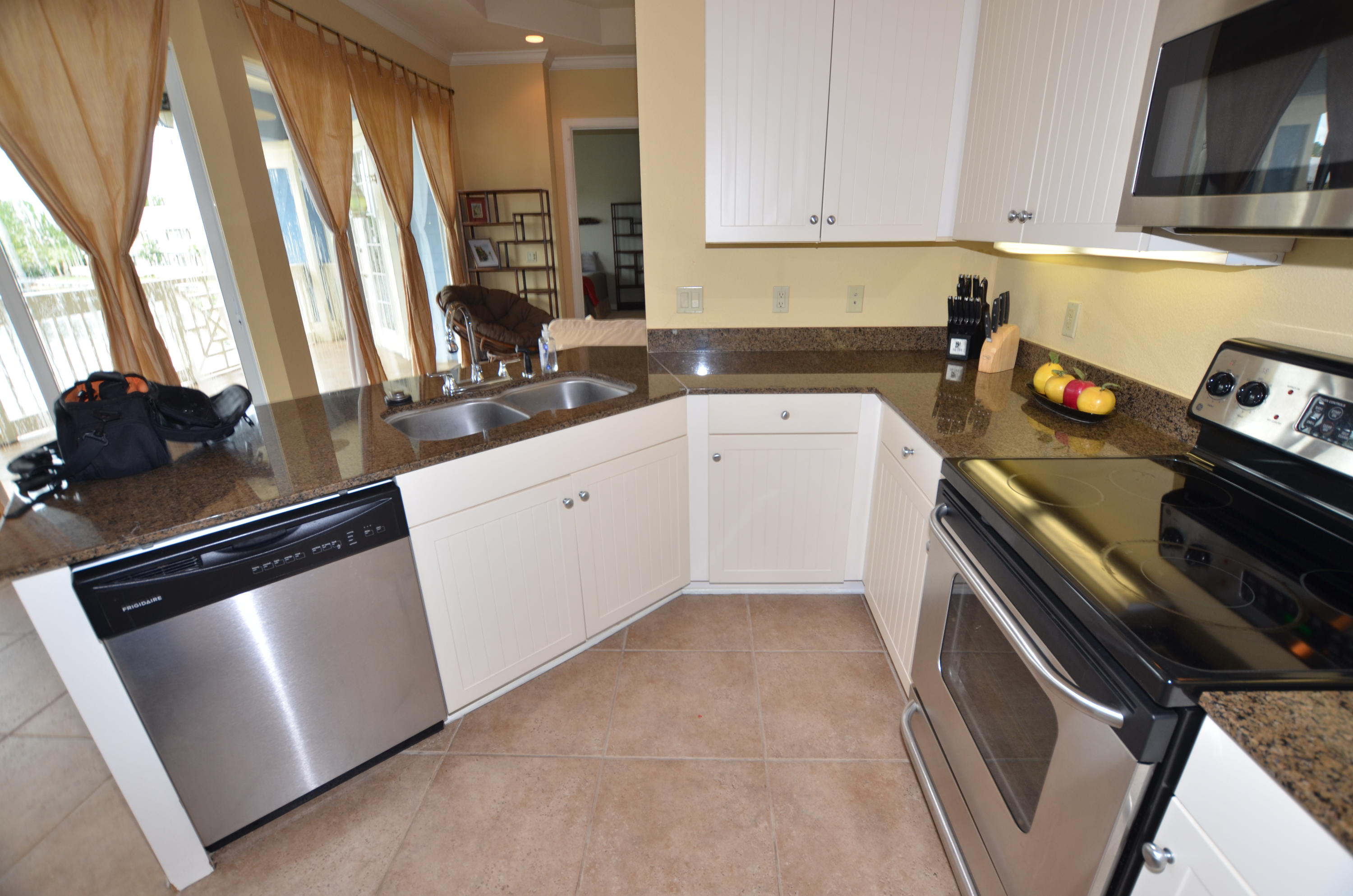 CRYSTAL COVE - Residential Lease