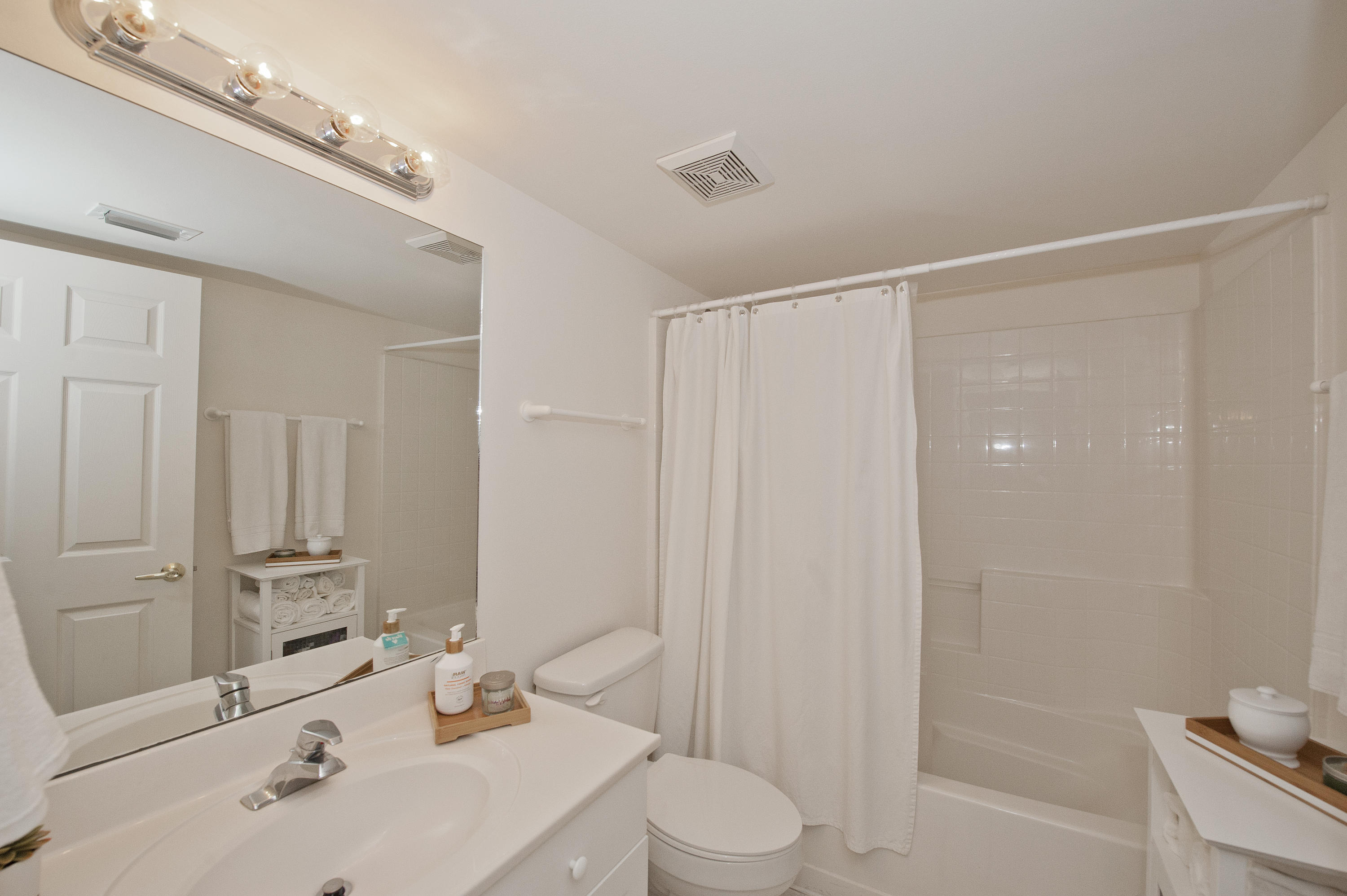 SEACREST CONDOMINIUMS - Residential