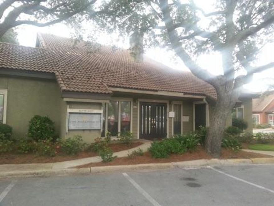 2 Story, 3,000 sqft office in the Santa Rosa Executive Plaza. Currently used as a CPA office. Space contains two bathrooms, a fire place, reception area, private offices and shared break room.