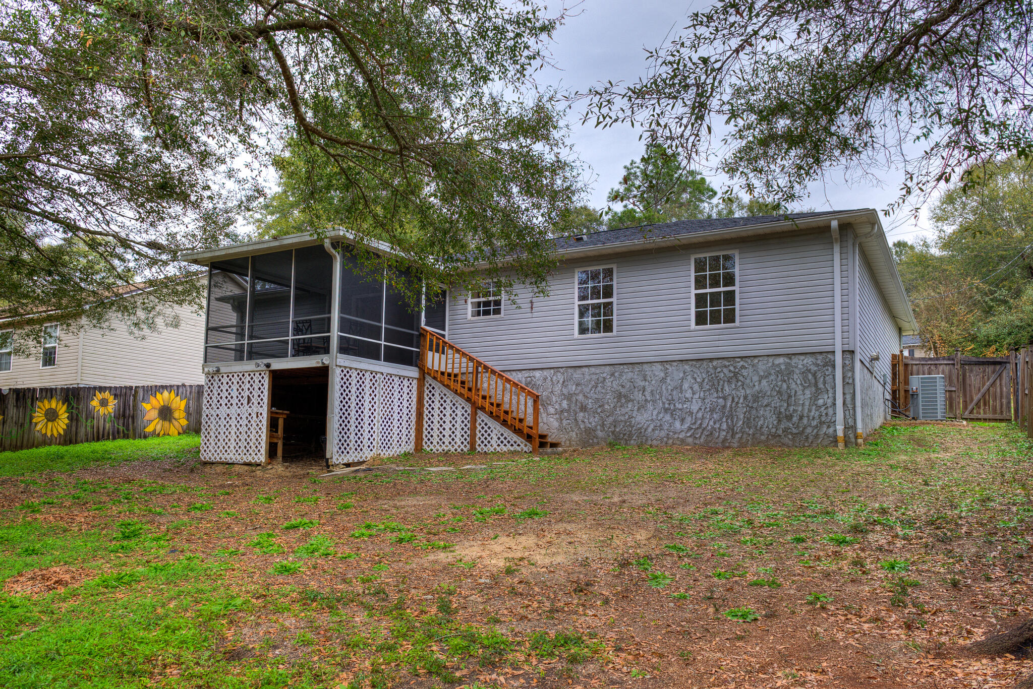 ADAMS POWELL S/D LOT 13 BLK E - Residential