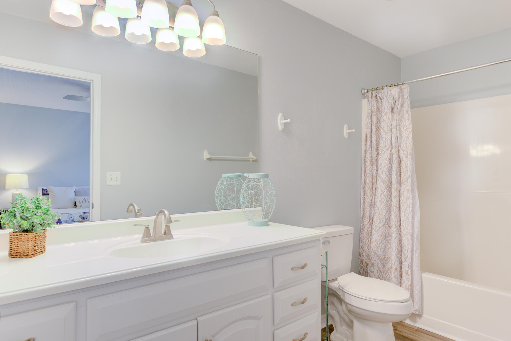 ADAMS POWELL S/D LOT 13 BLK E - Residential