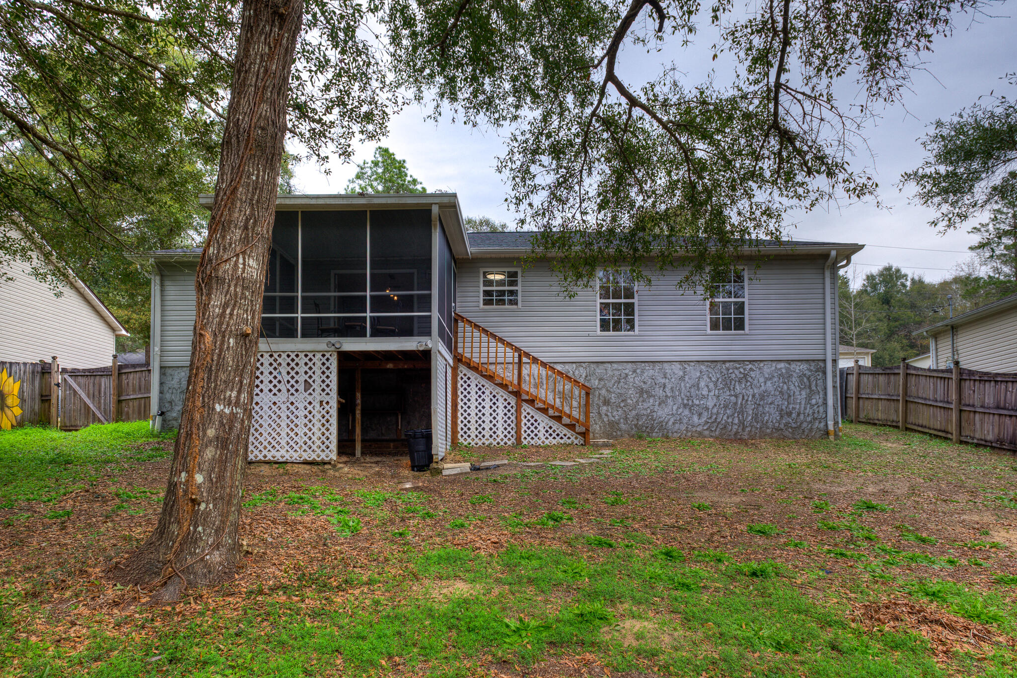 ADAMS POWELL S/D LOT 13 BLK E - Residential