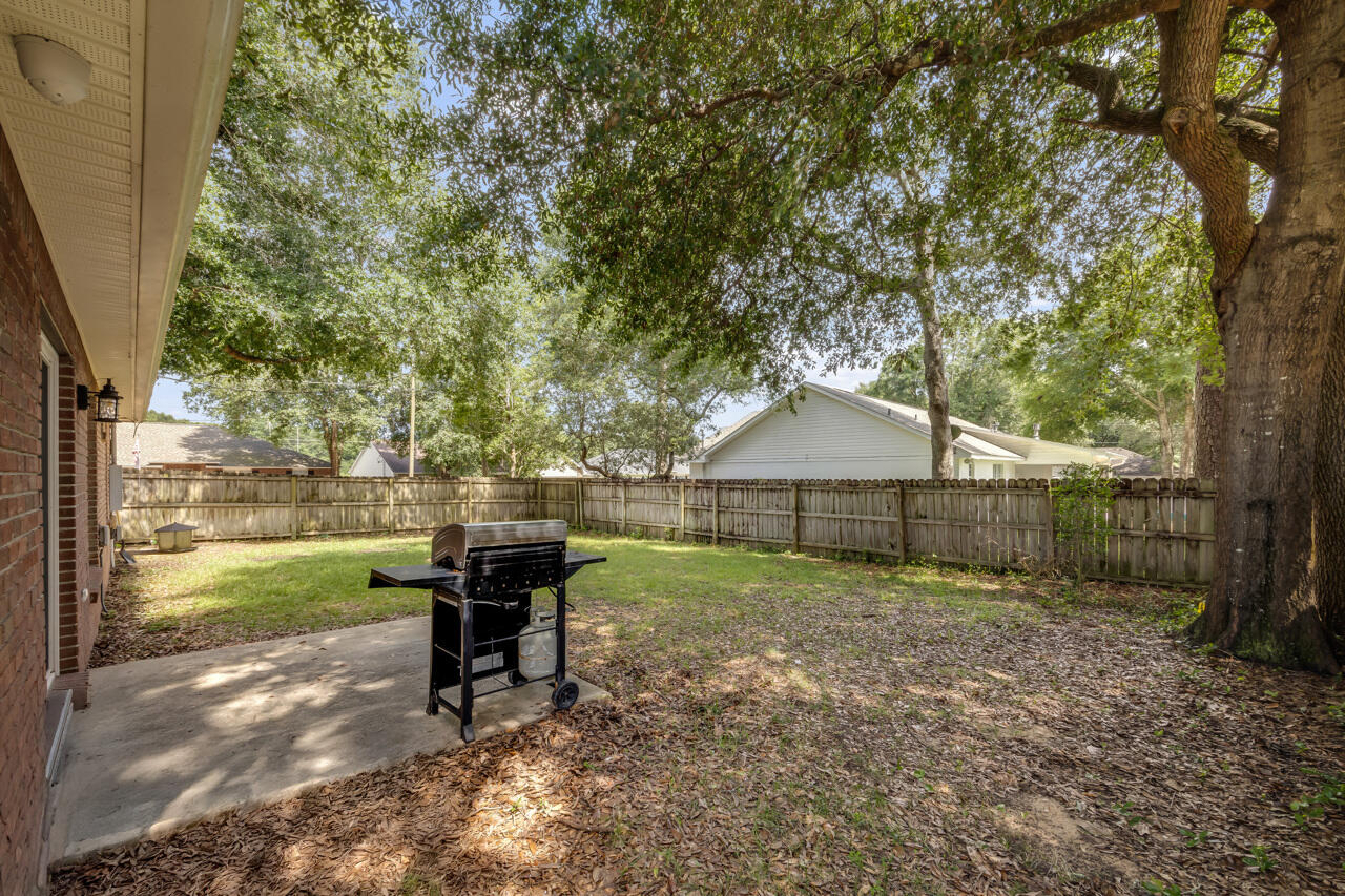 PINNACLE POINT - Residential Lease