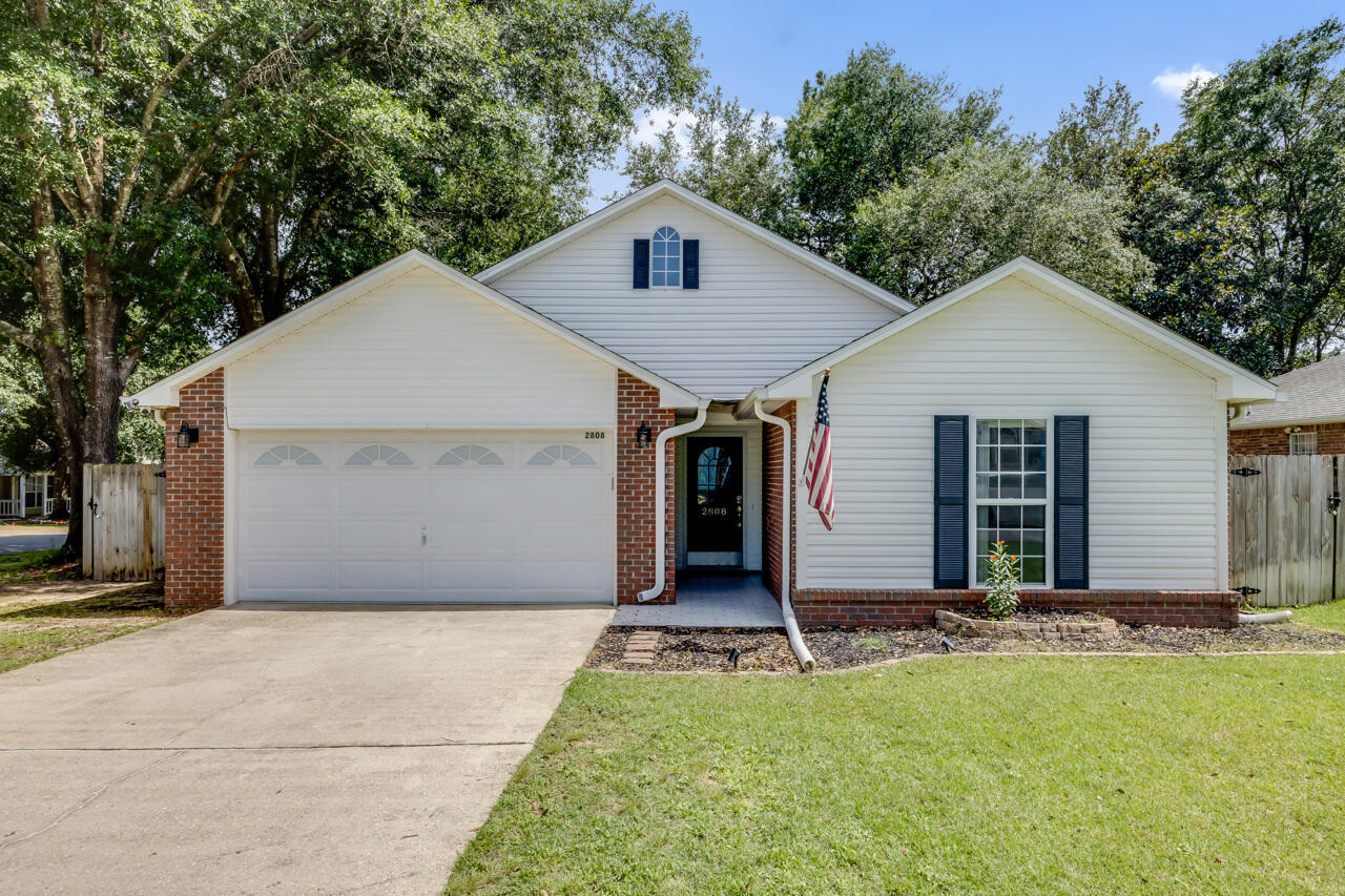 PINNACLE POINT - Residential Lease