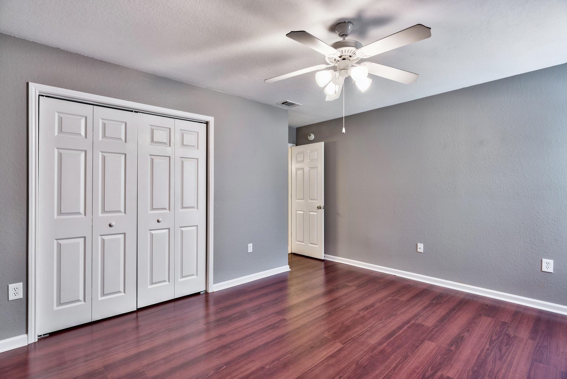 QUAIL LAKE - Residential