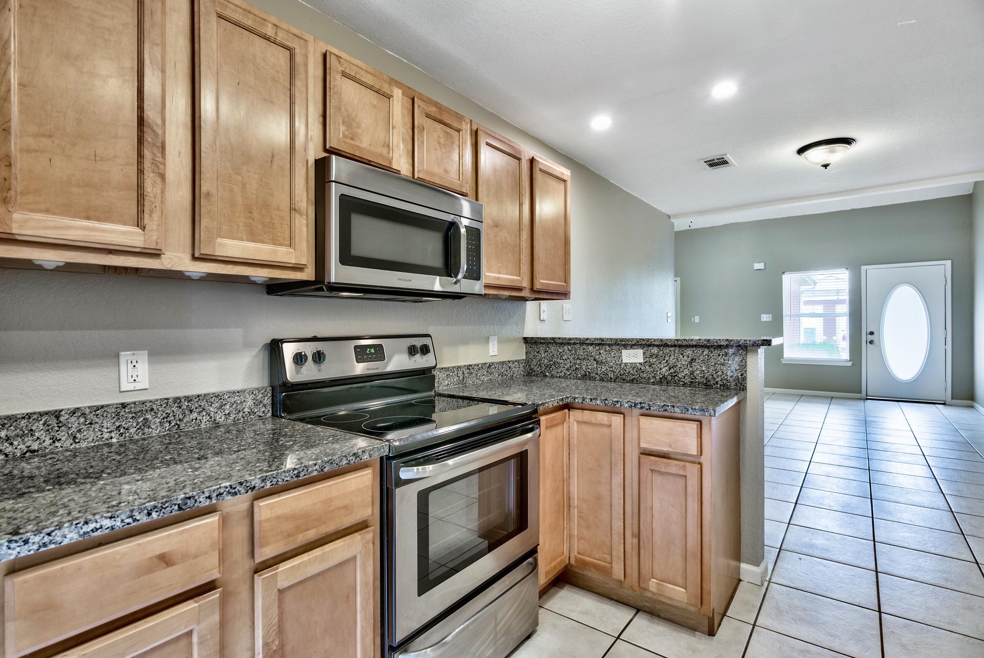 QUAIL LAKE - Residential