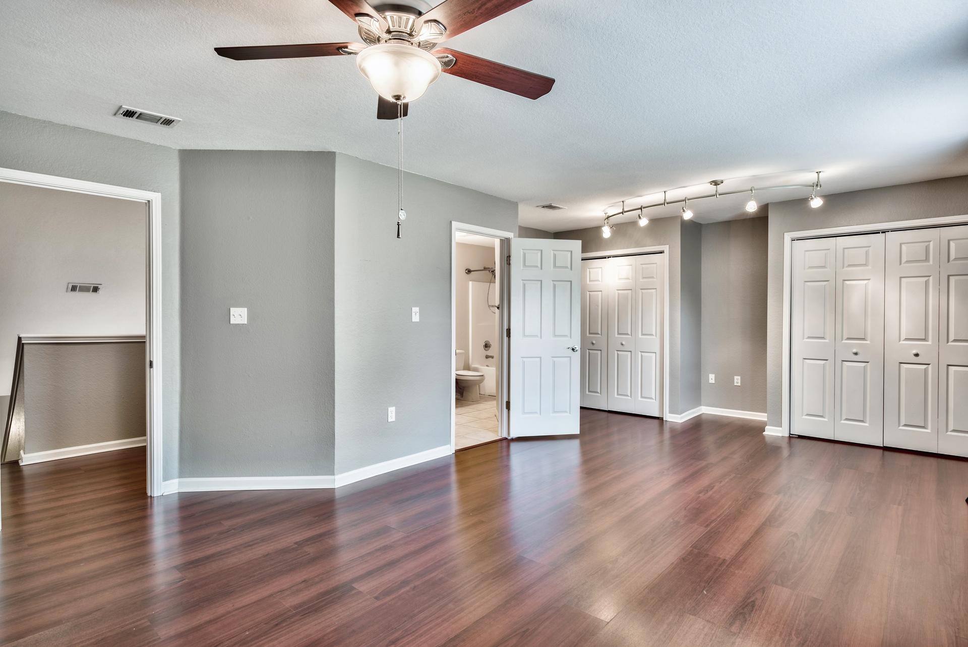 QUAIL LAKE - Residential