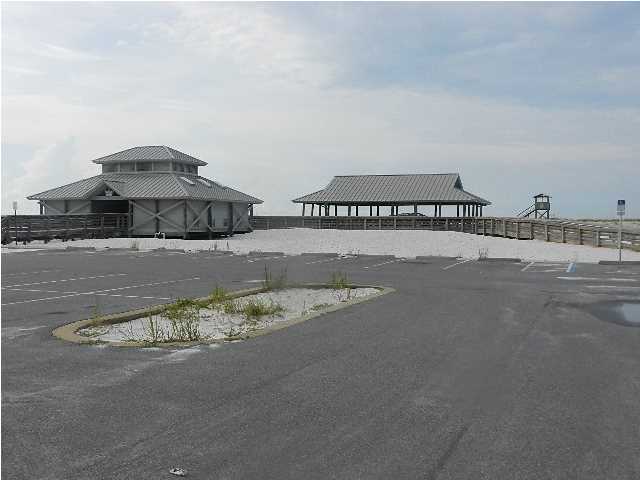 HERITAGE PARK - Land