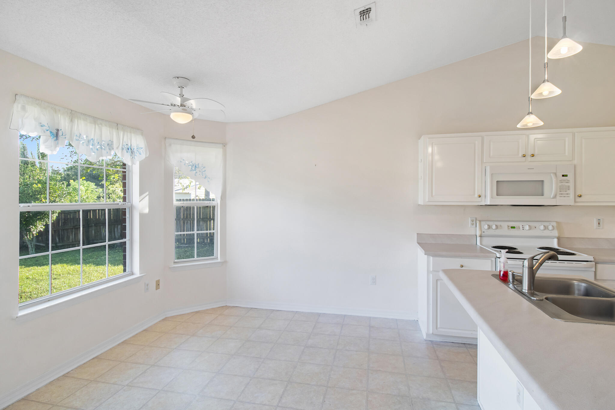 BRIGHTON OAKS - Residential