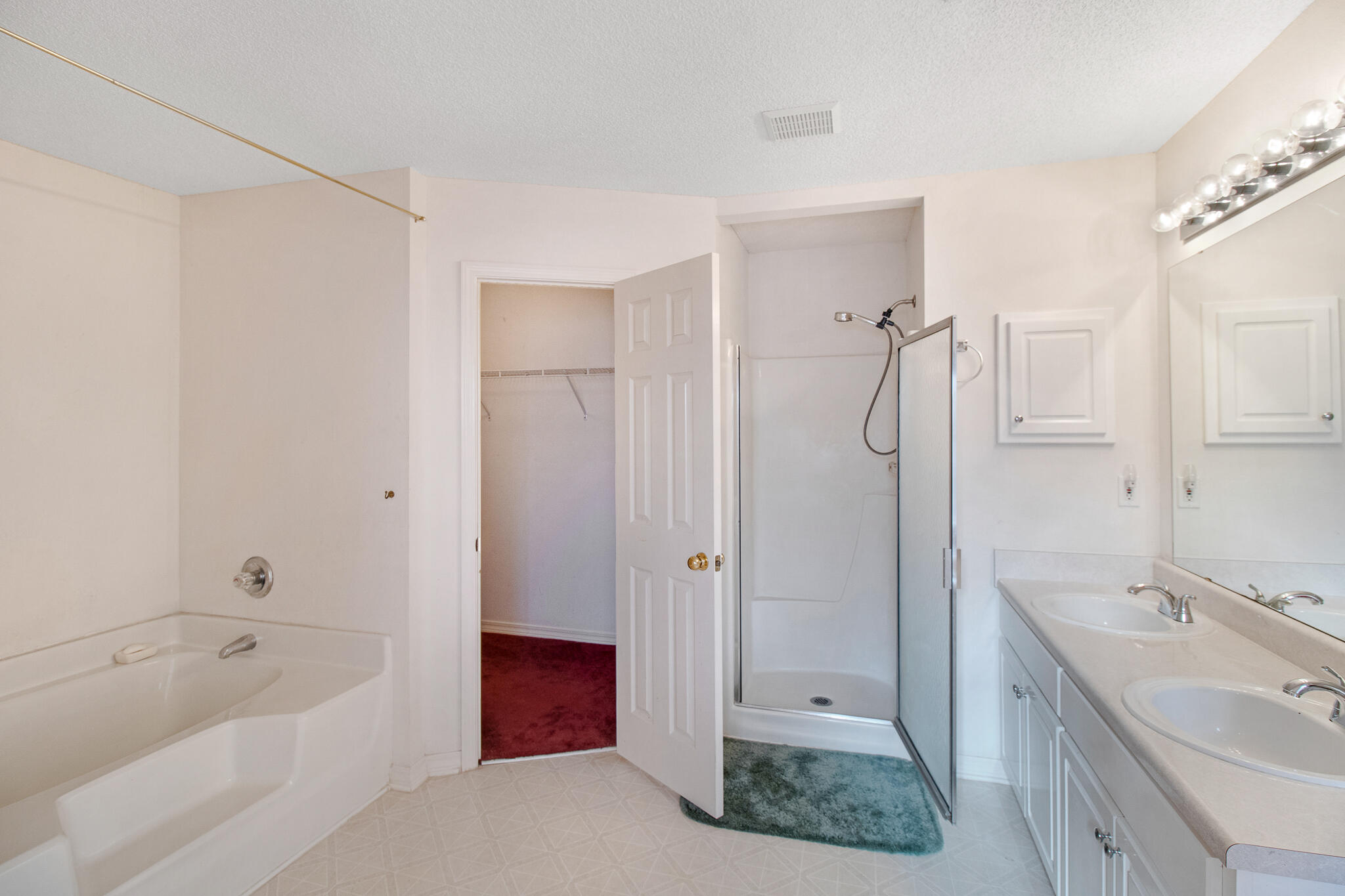 BRIGHTON OAKS - Residential