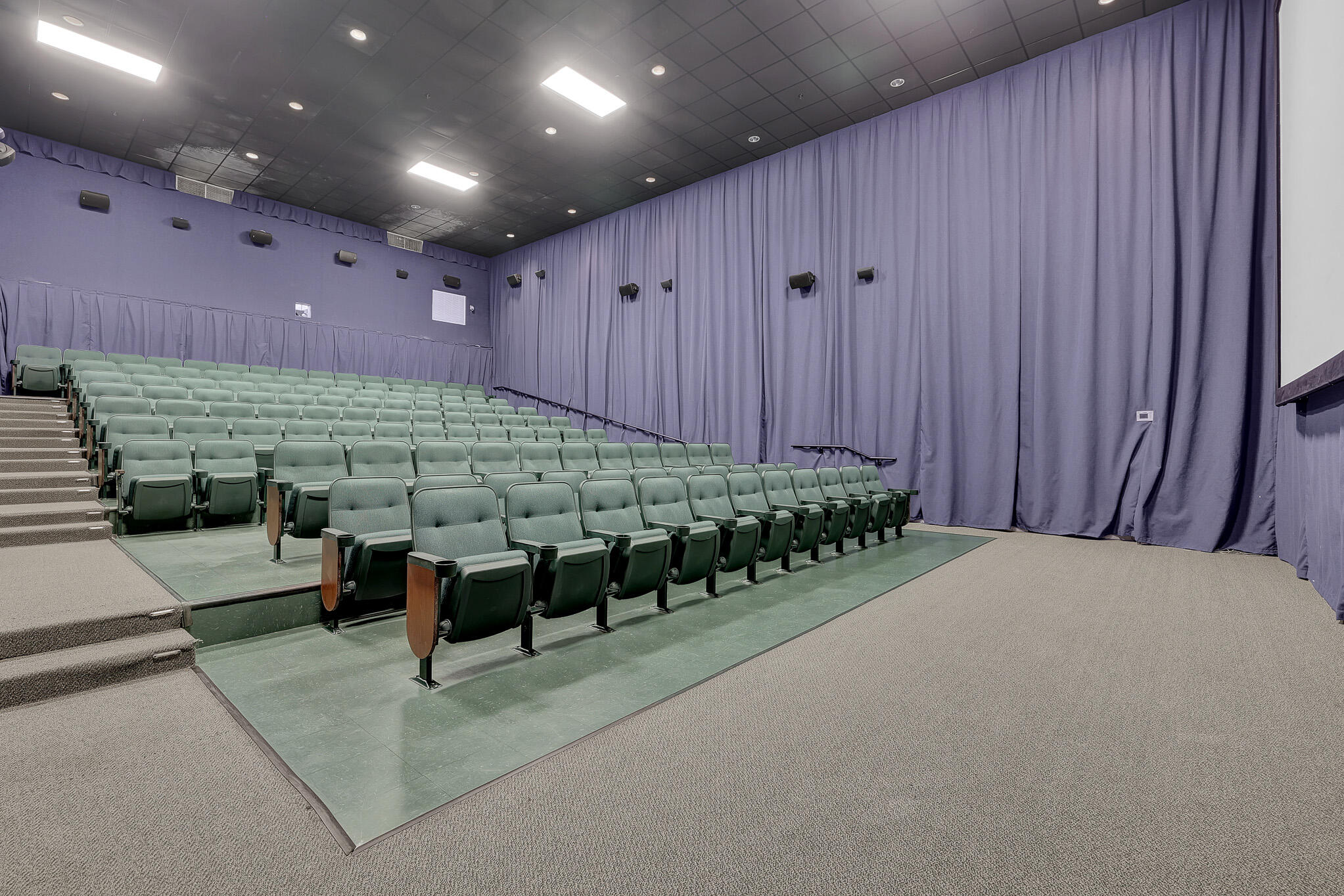 MAJESTIC BEACH TOWERS II - Residential