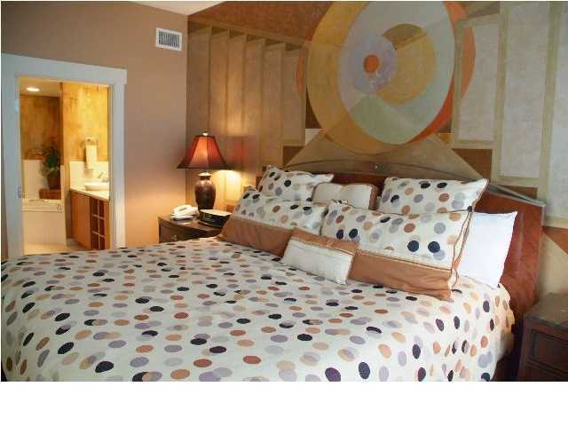 BAHIA CONDO - Residential