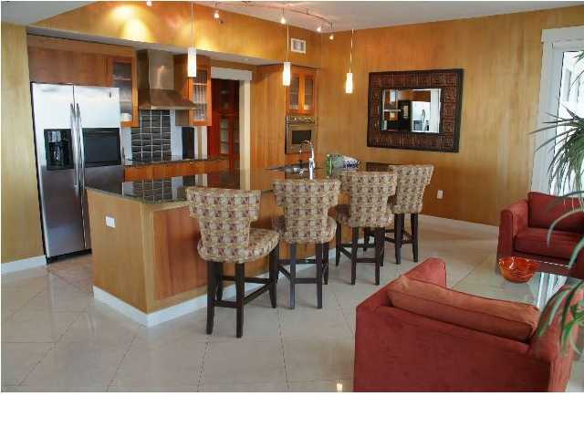 BAHIA CONDO - Residential