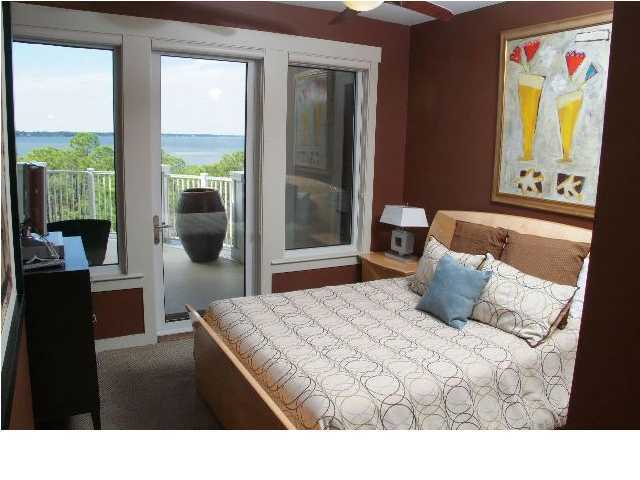 BAHIA CONDO - Residential
