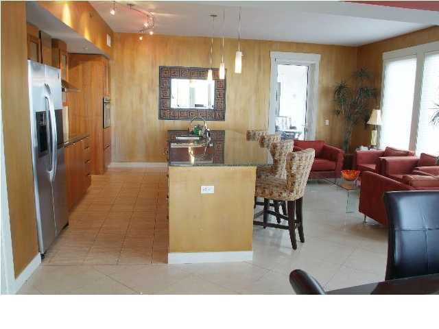 BAHIA CONDO - Residential