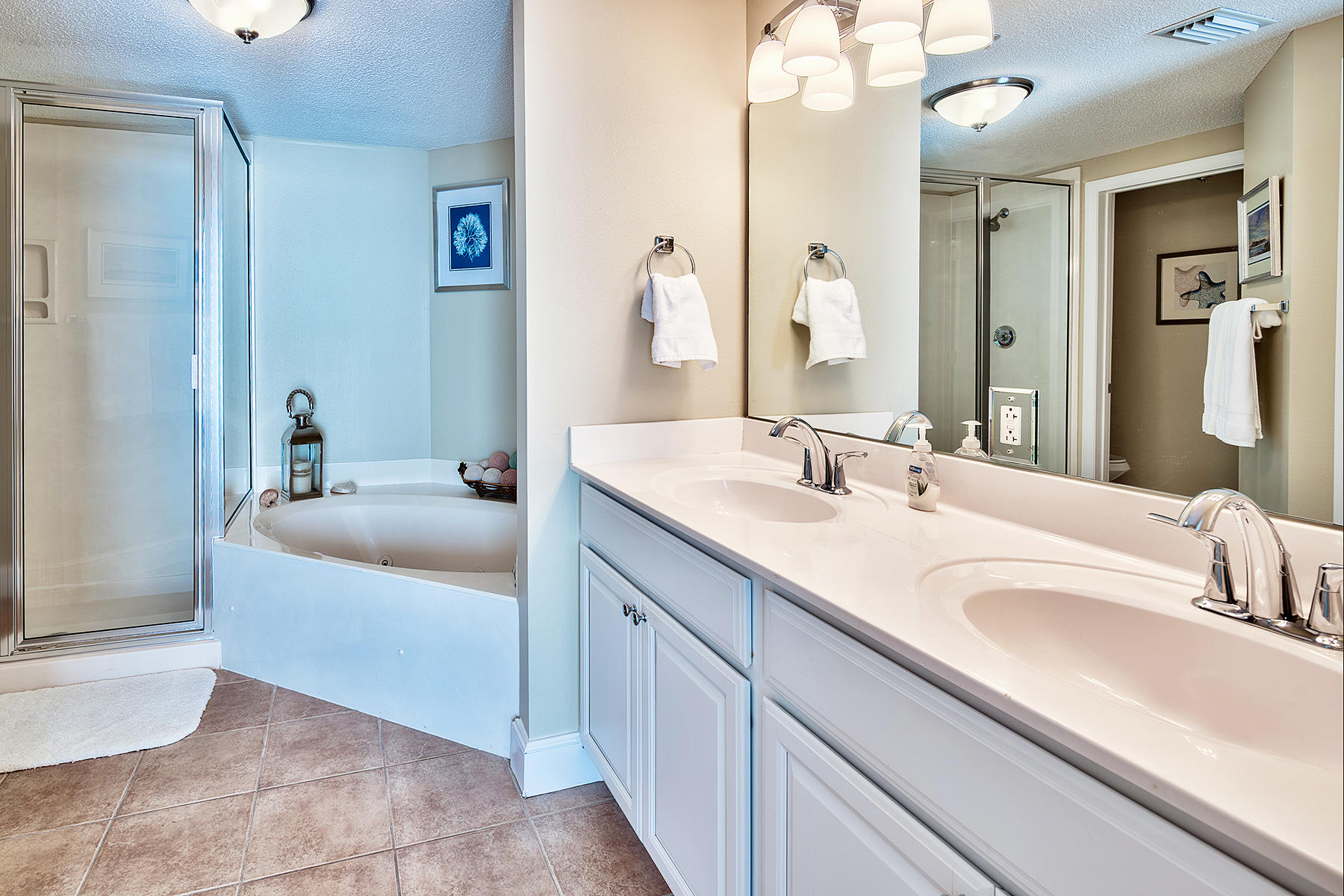 MAJESTIC BEACH TOWERS I - Residential