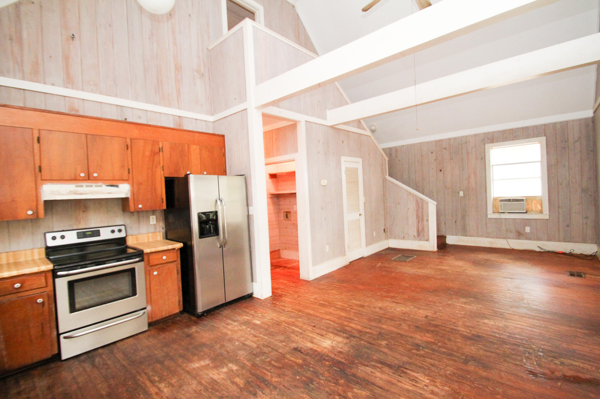 CREEKSIDE - Residential