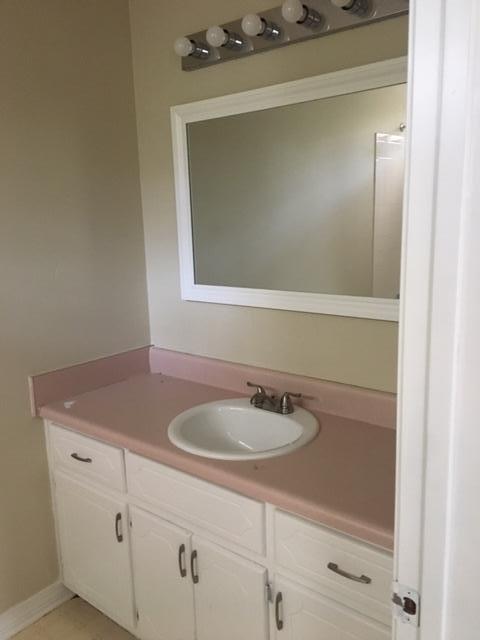 COUNTRYVIEW ESTATES 1ST ADDN - Residential