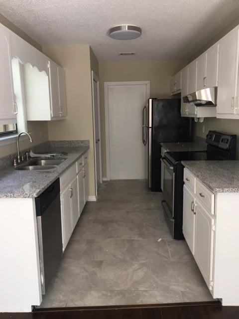 COUNTRYVIEW ESTATES 1ST ADDN - Residential