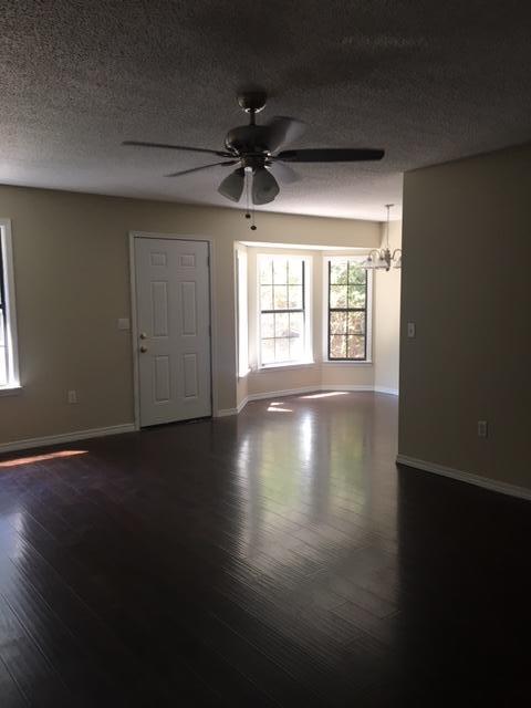 COUNTRYVIEW ESTATES 1ST ADDN - Residential