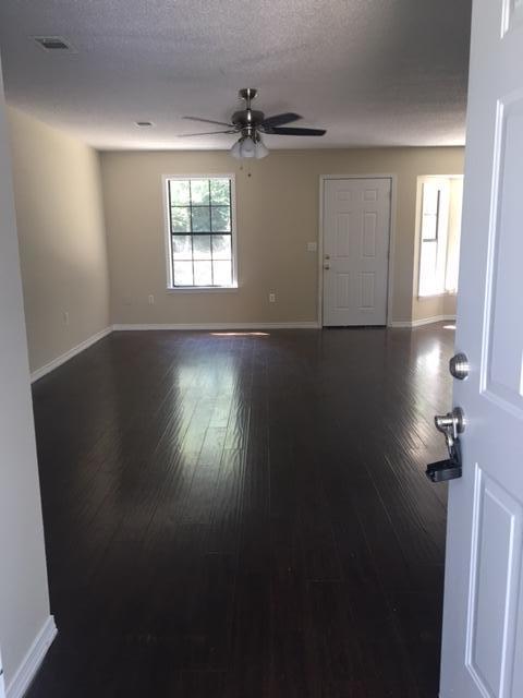 COUNTRYVIEW ESTATES 1ST ADDN - Residential