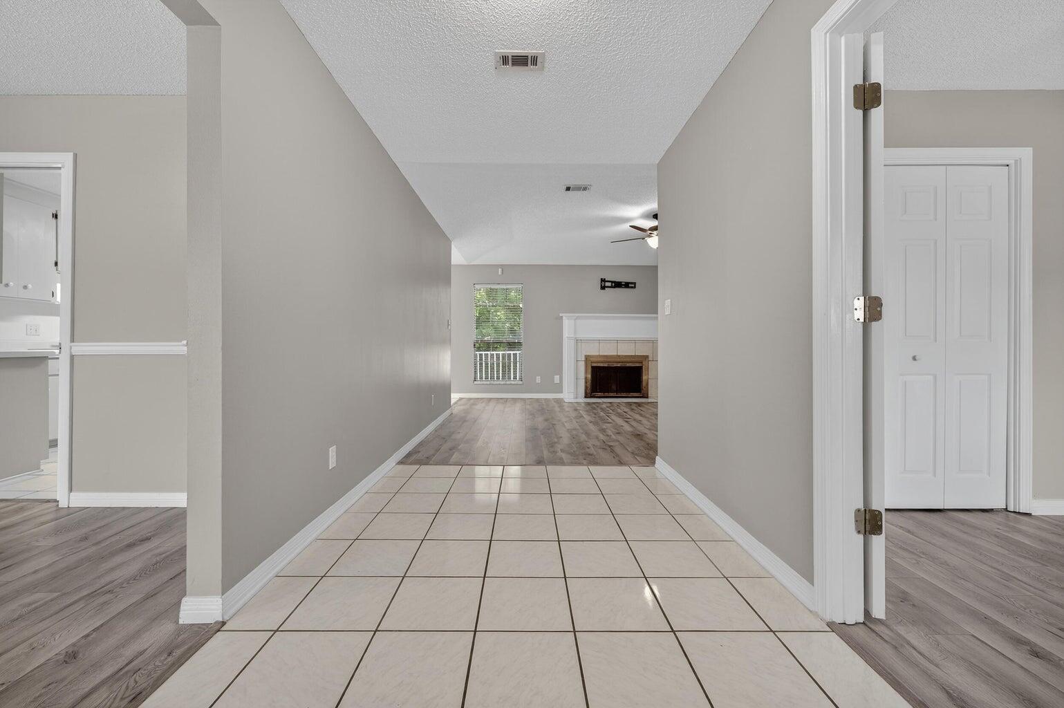 MARINERS COVE - Residential Lease