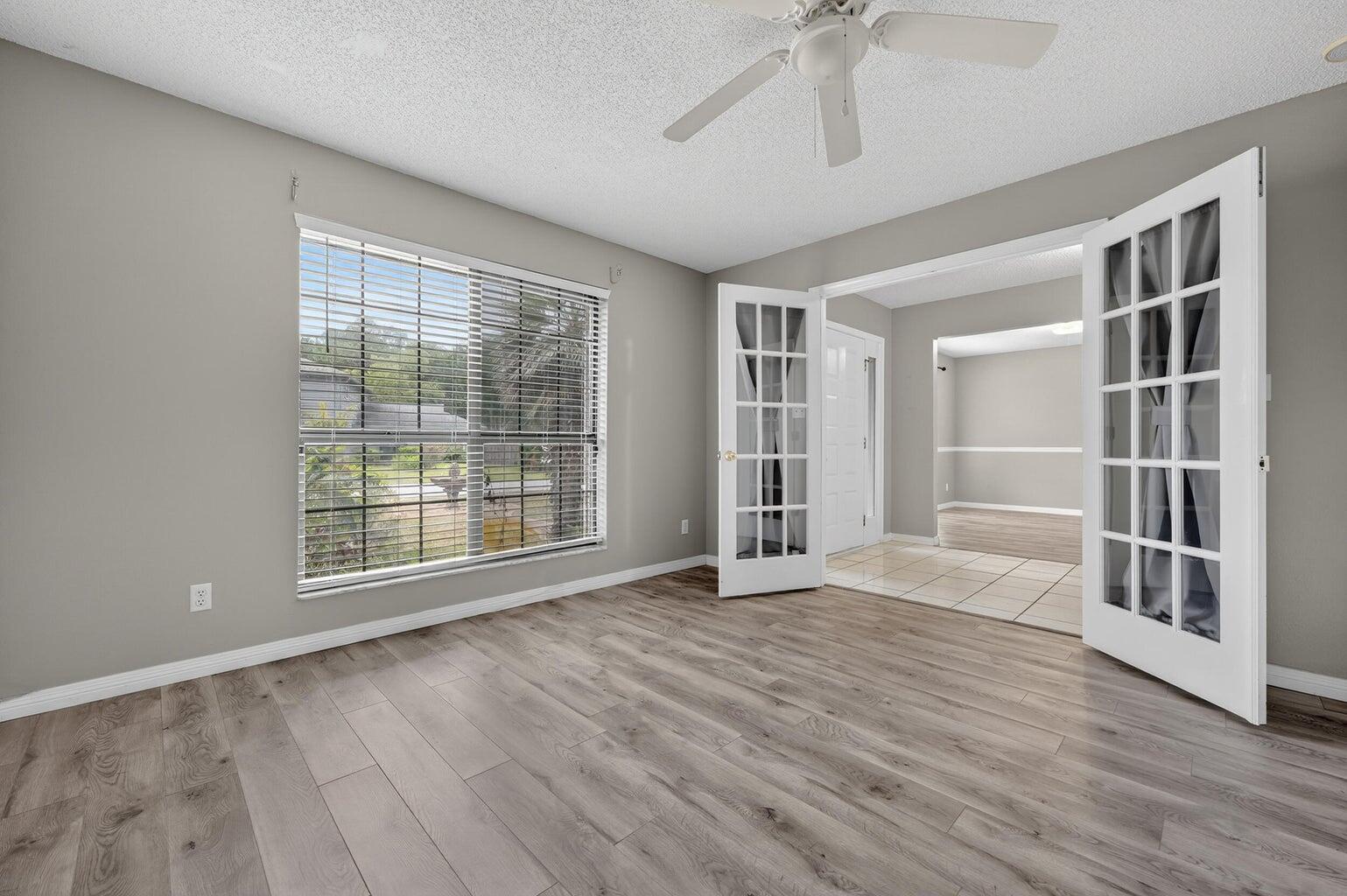 MARINERS COVE - Residential Lease