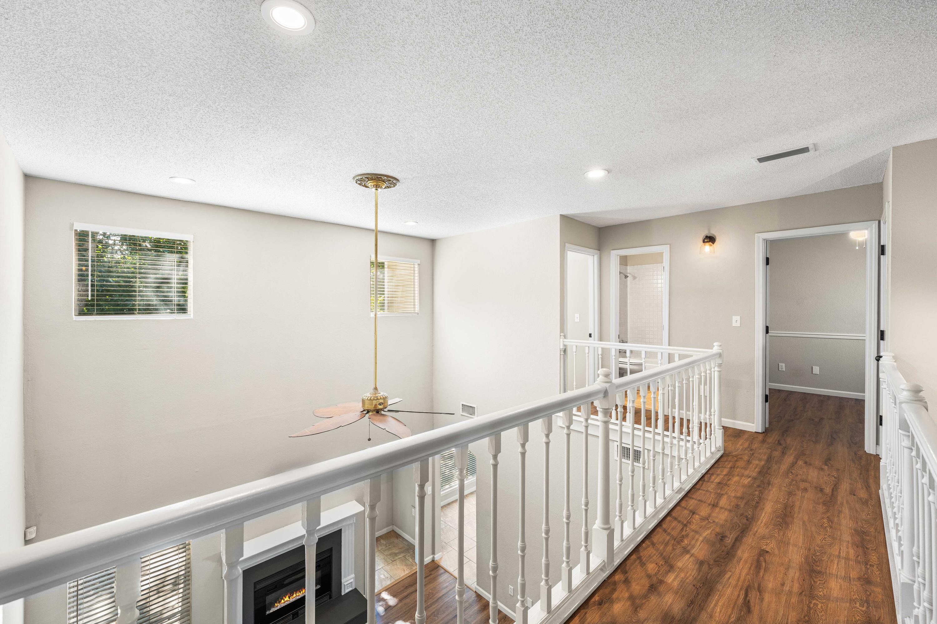 BRISTOL PARK - Residential