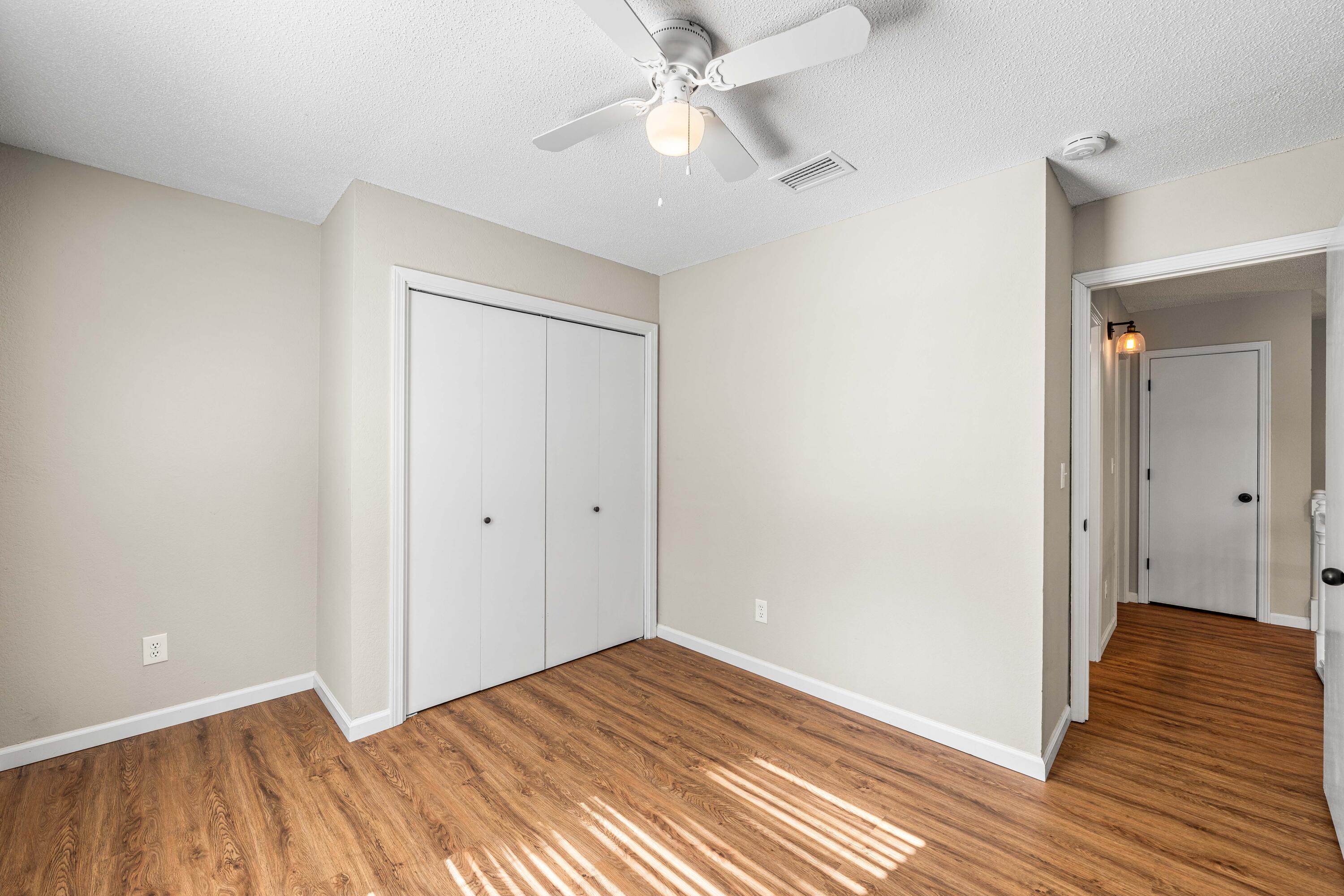 BRISTOL PARK - Residential