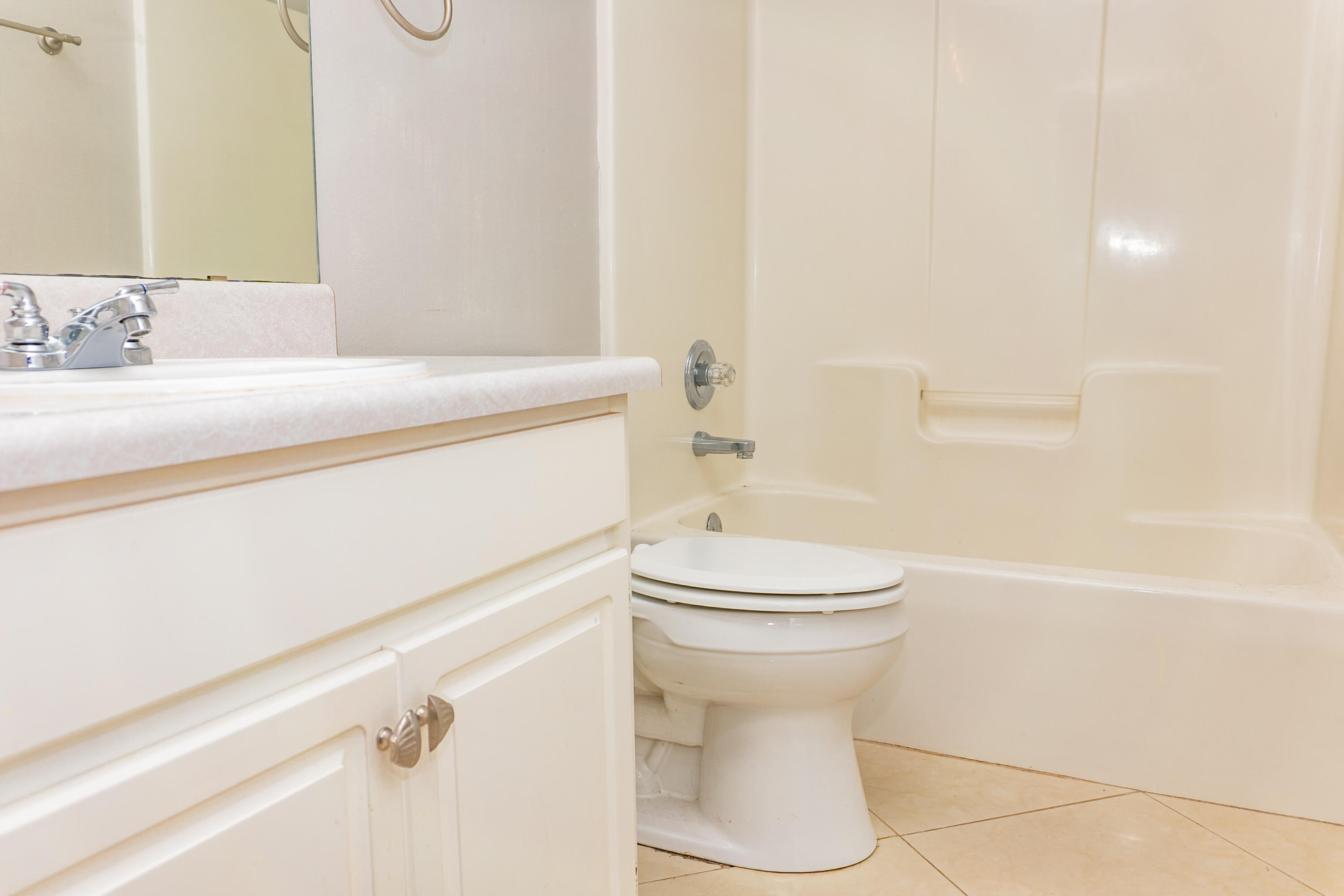 CHEROKEE BEND S/D PH 2 - Residential Lease