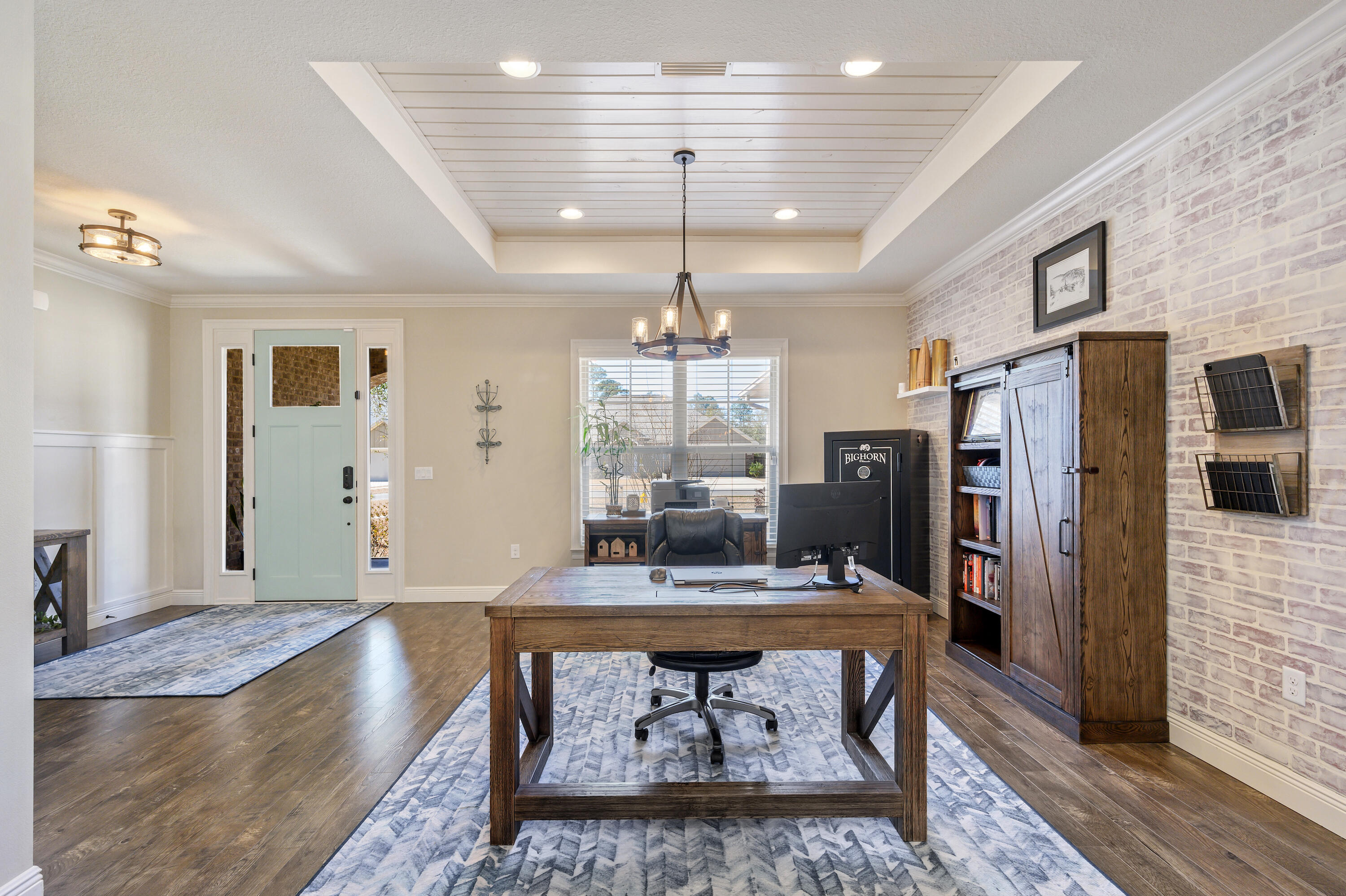 HOMEWOOD EST - Residential