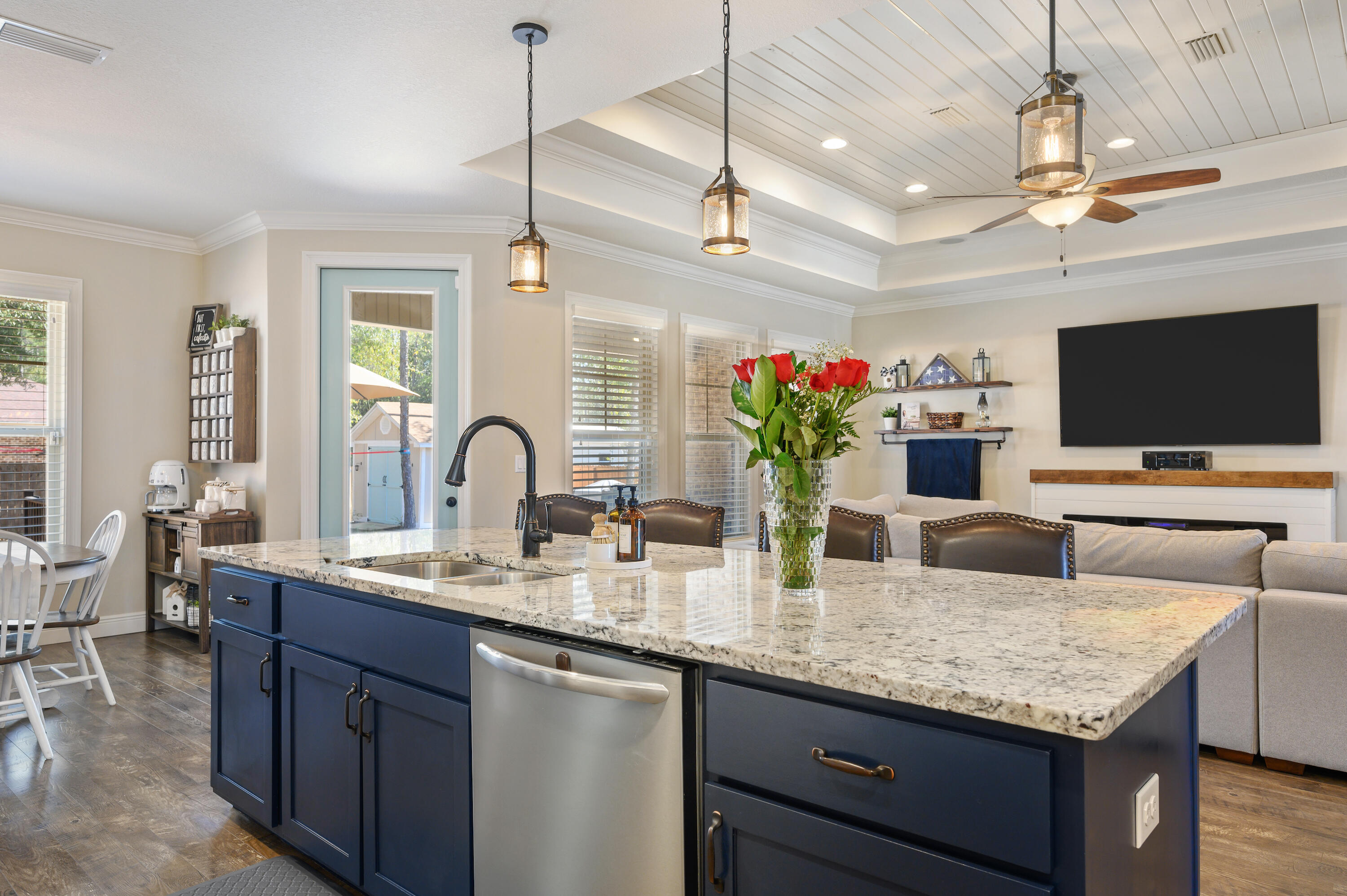 HOMEWOOD EST - Residential