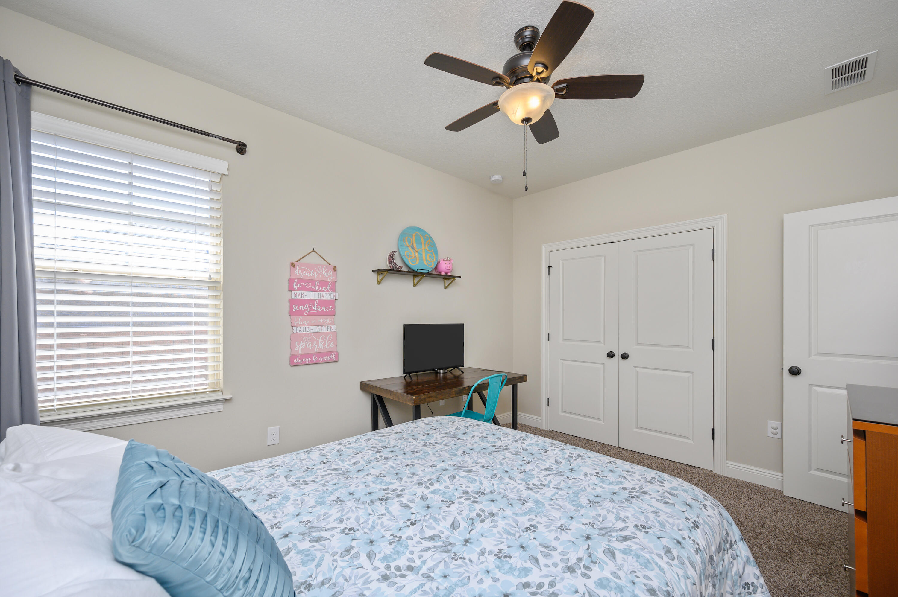 HOMEWOOD EST - Residential