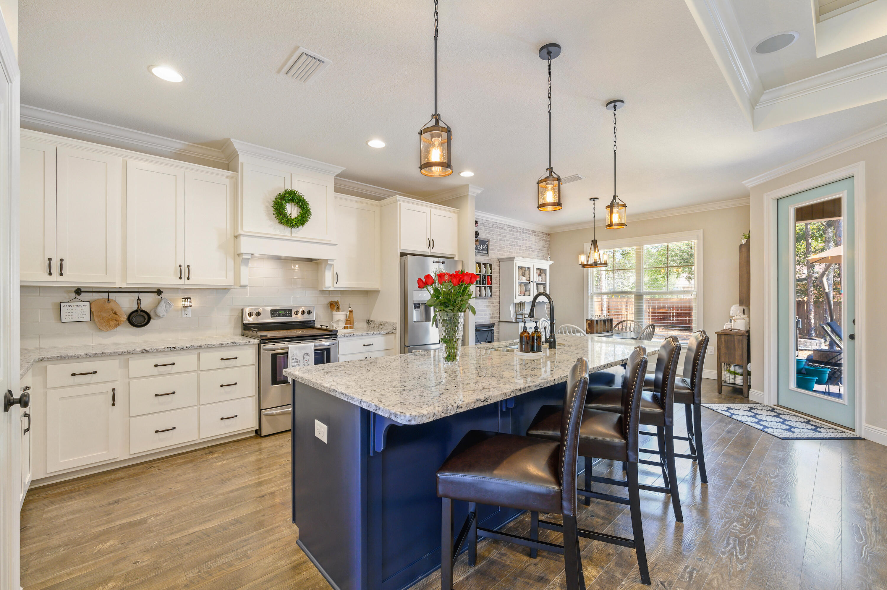 HOMEWOOD EST - Residential