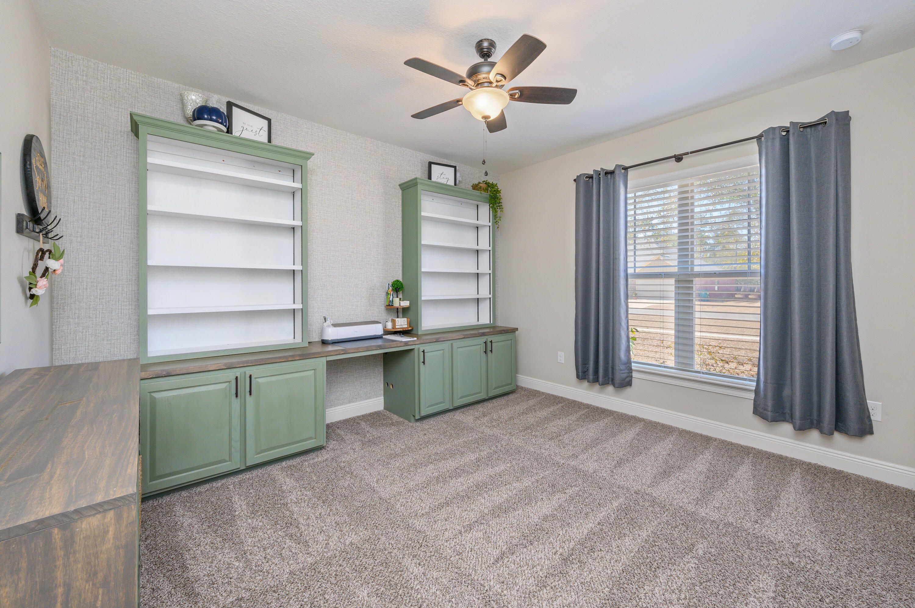 HOMEWOOD EST - Residential