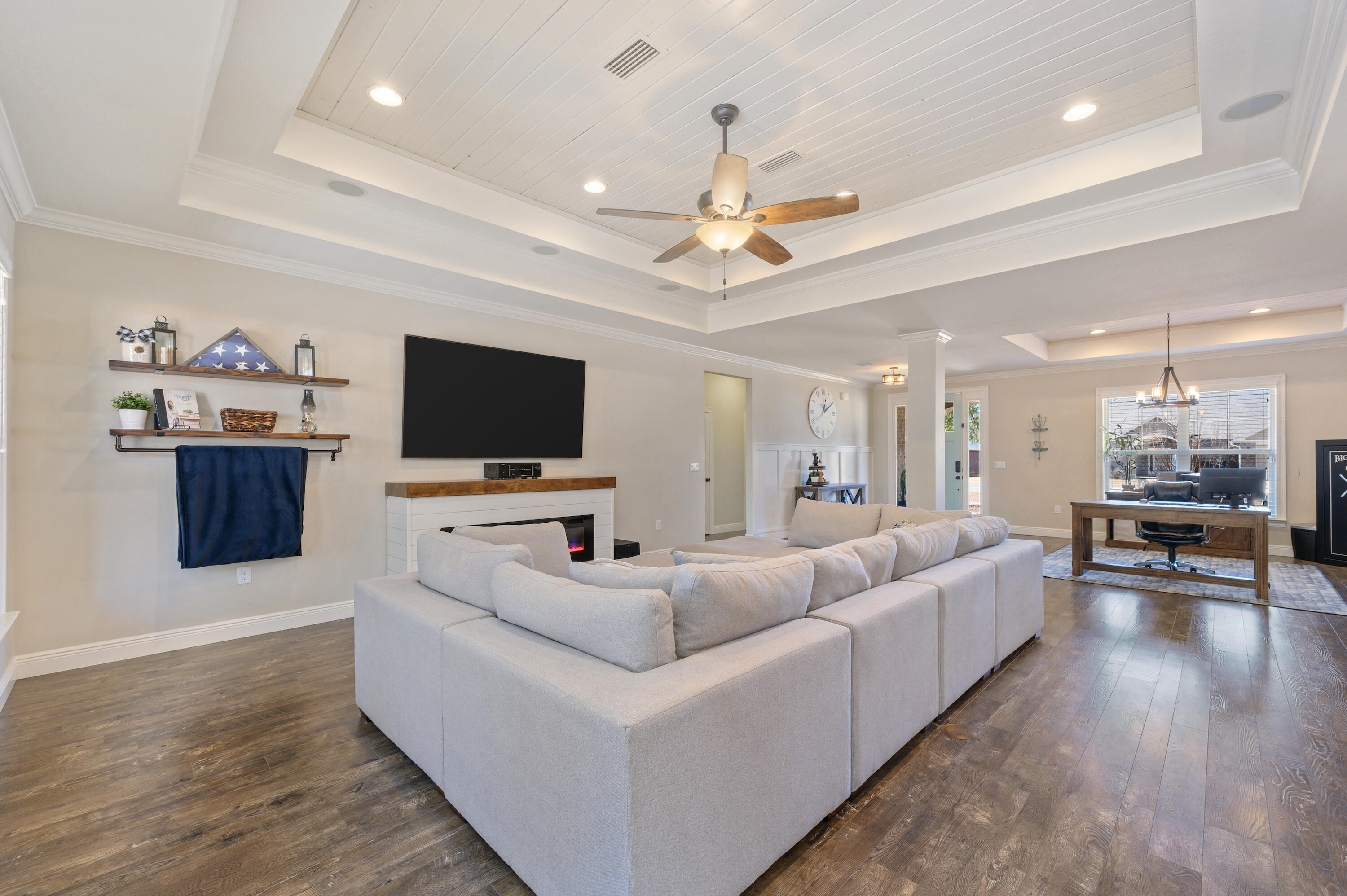 HOMEWOOD EST - Residential