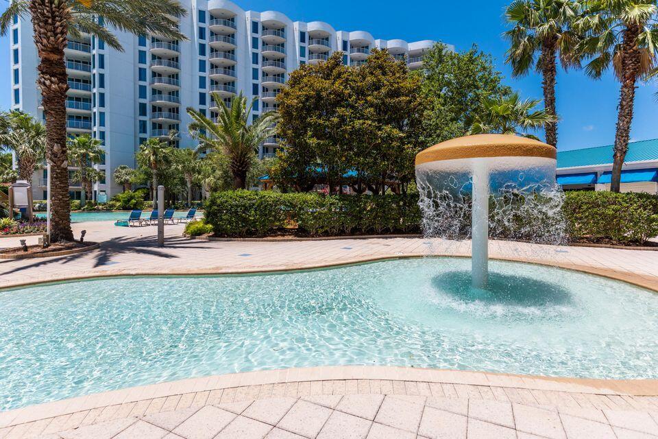 THE PALMS OF DESTIN - Residential