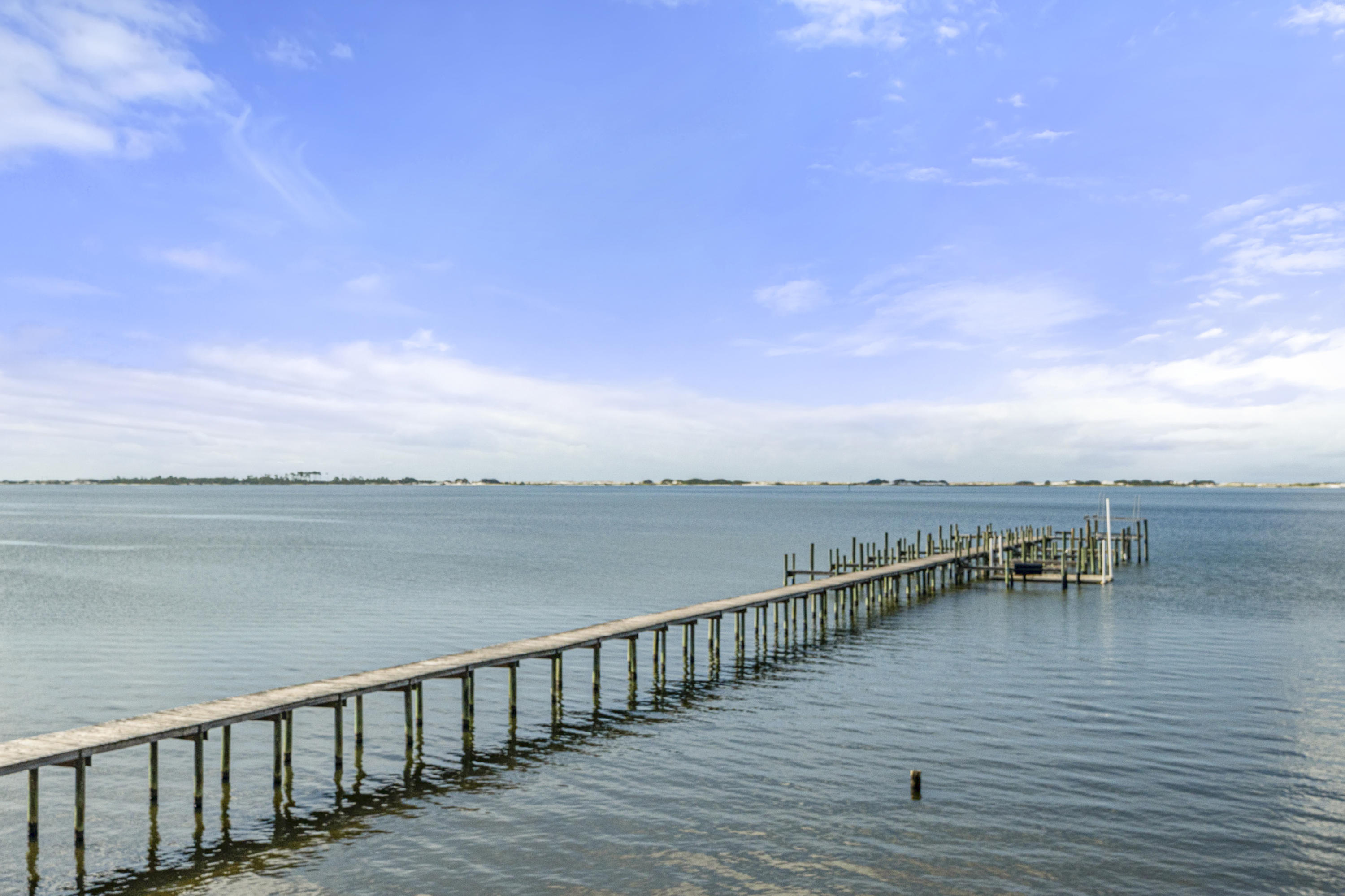 PALMETTO LAKE PRESERVE - Residential