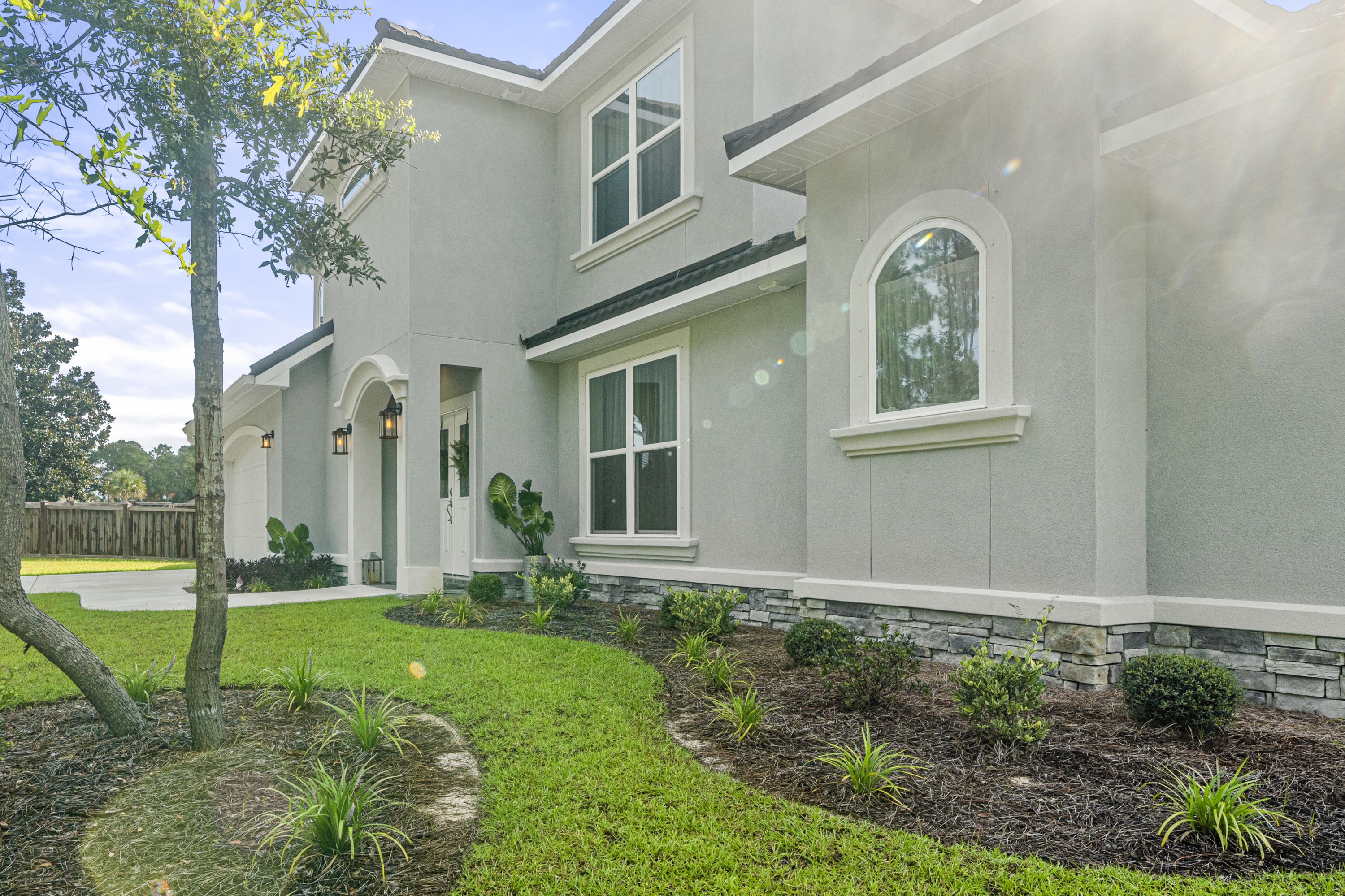 PALMETTO LAKE PRESERVE - Residential