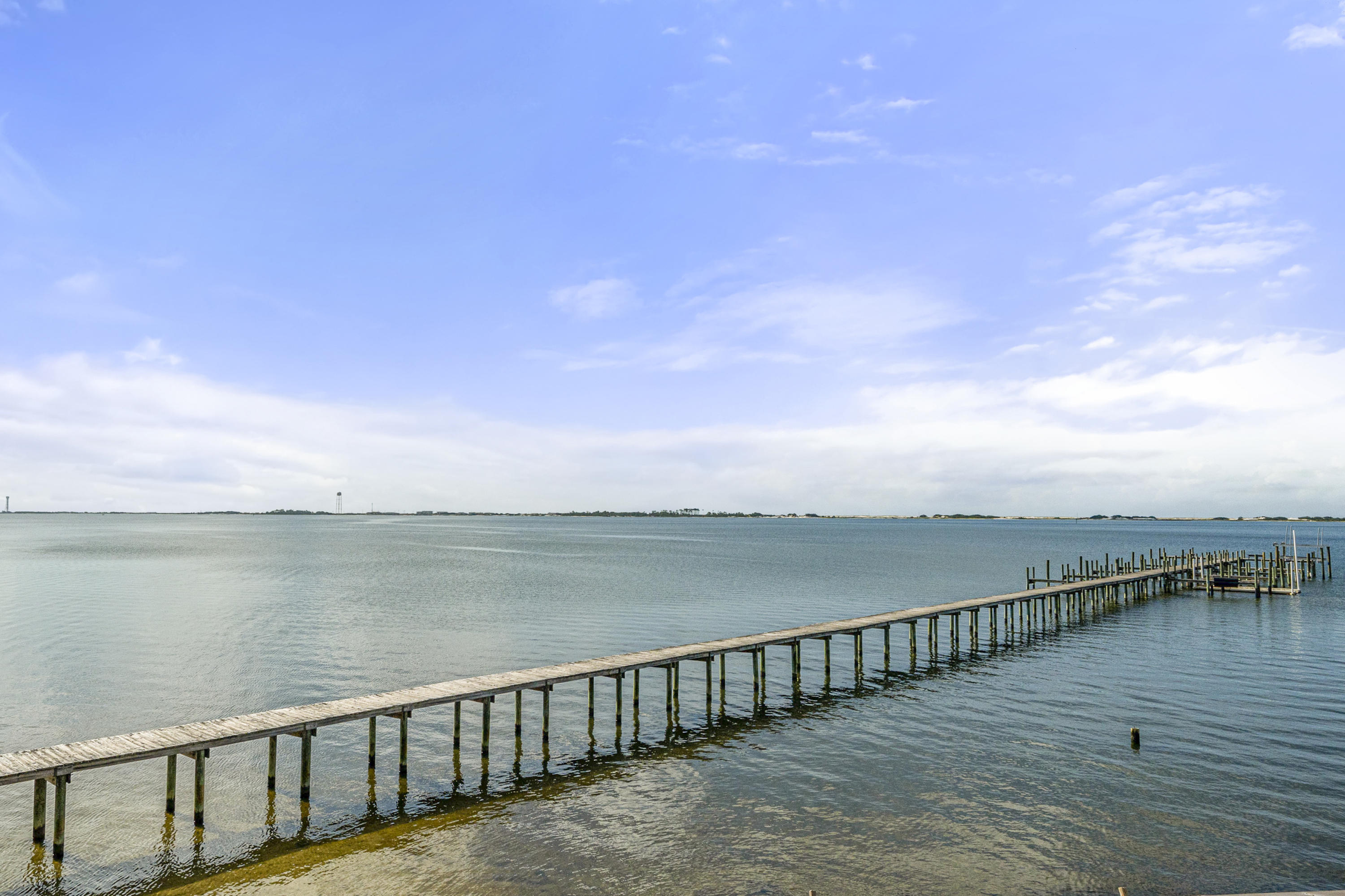 PALMETTO LAKE PRESERVE - Residential