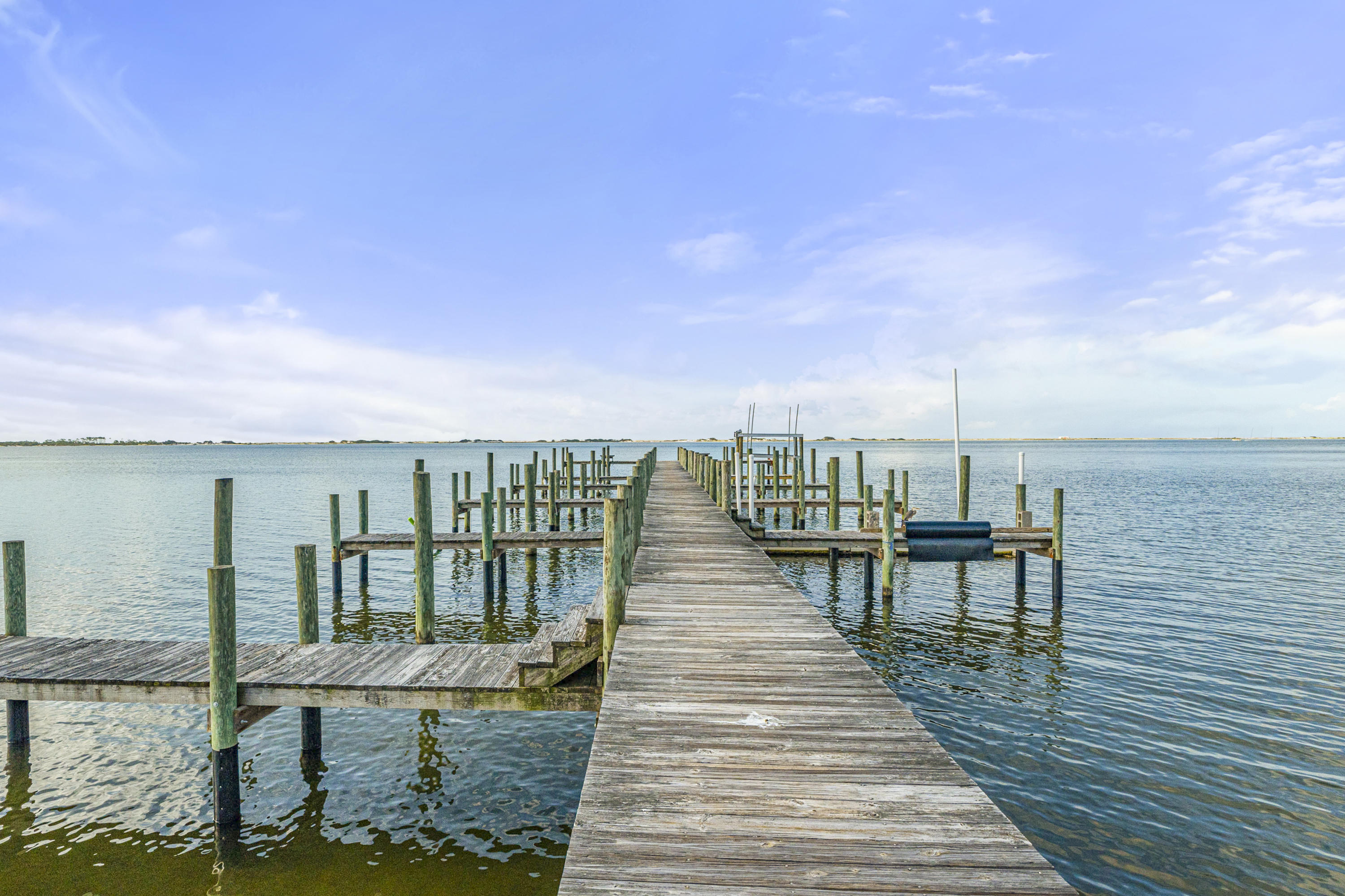 PALMETTO LAKE PRESERVE - Residential