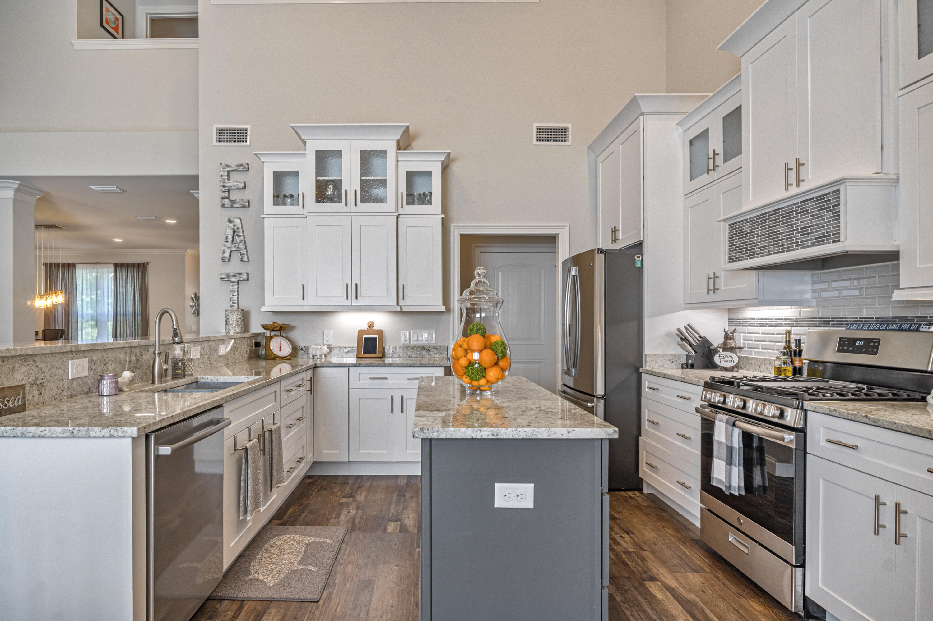 PALMETTO LAKE PRESERVE - Residential