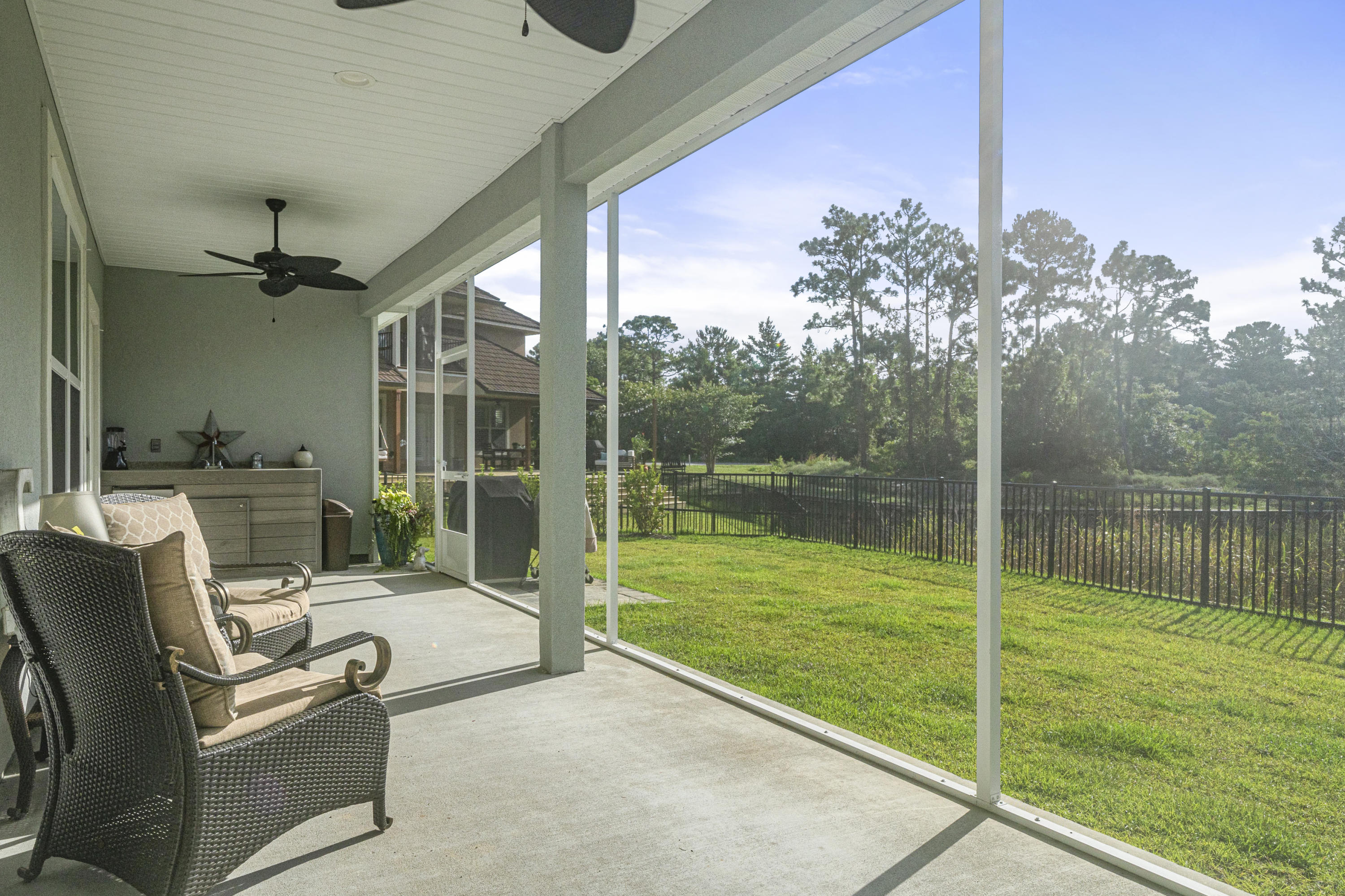 PALMETTO LAKE PRESERVE - Residential