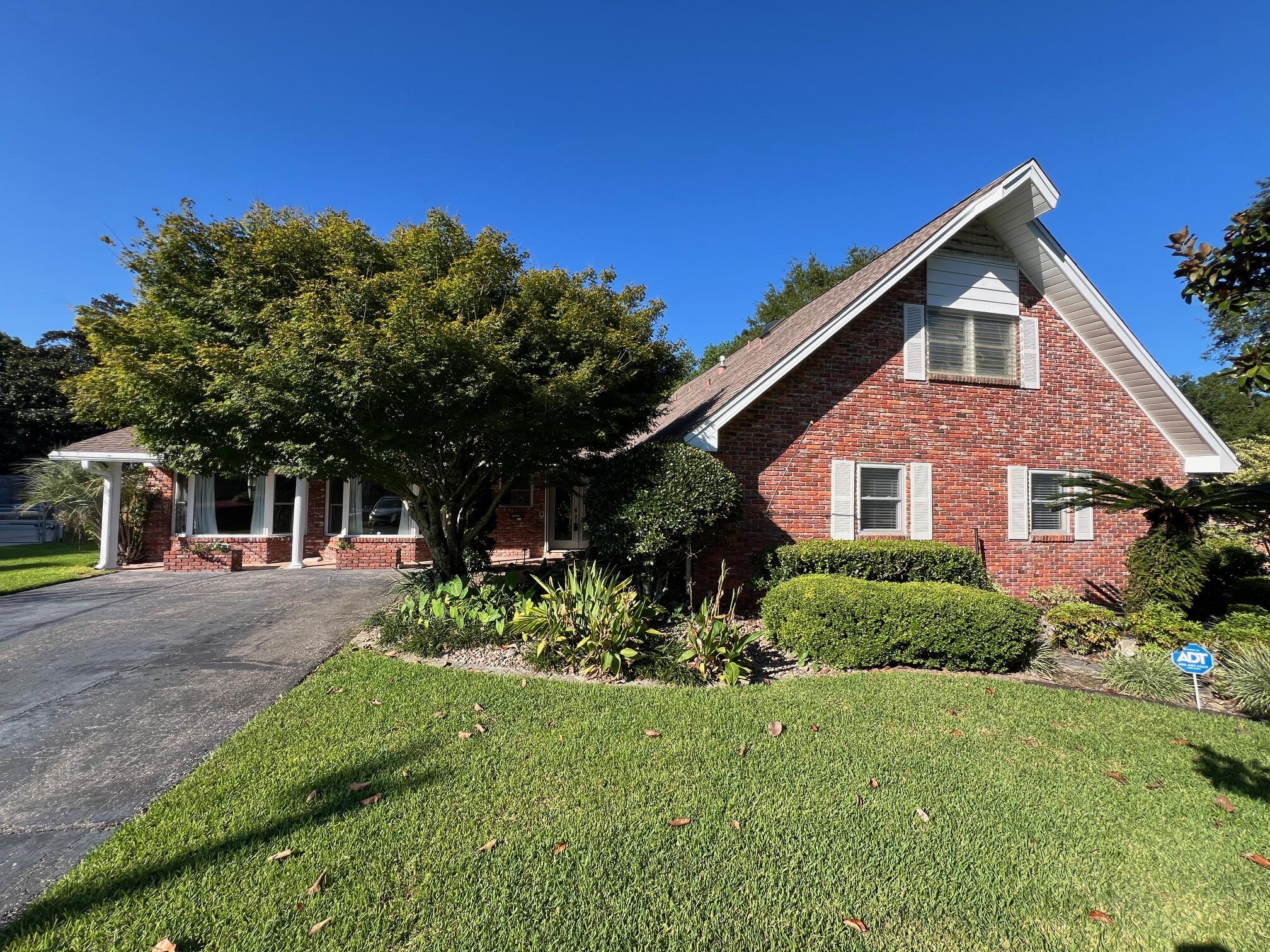 Poquito Bayou - Residential