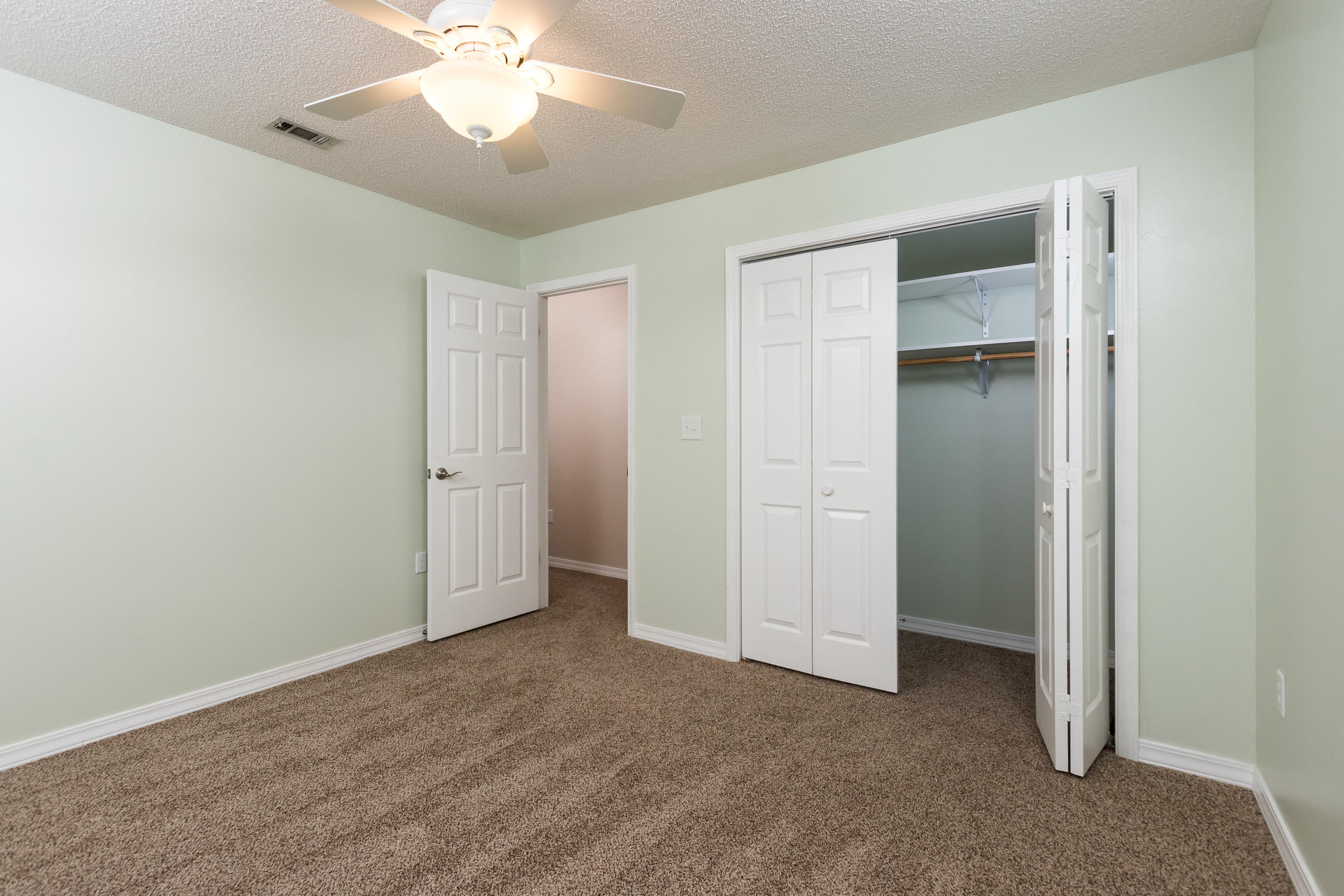 LAKESIDE EAST - Residential