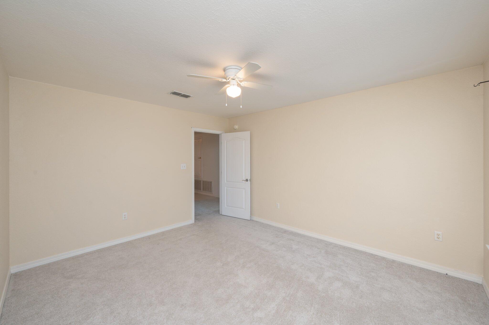EMERALD LAKES PH 1 - Residential Lease