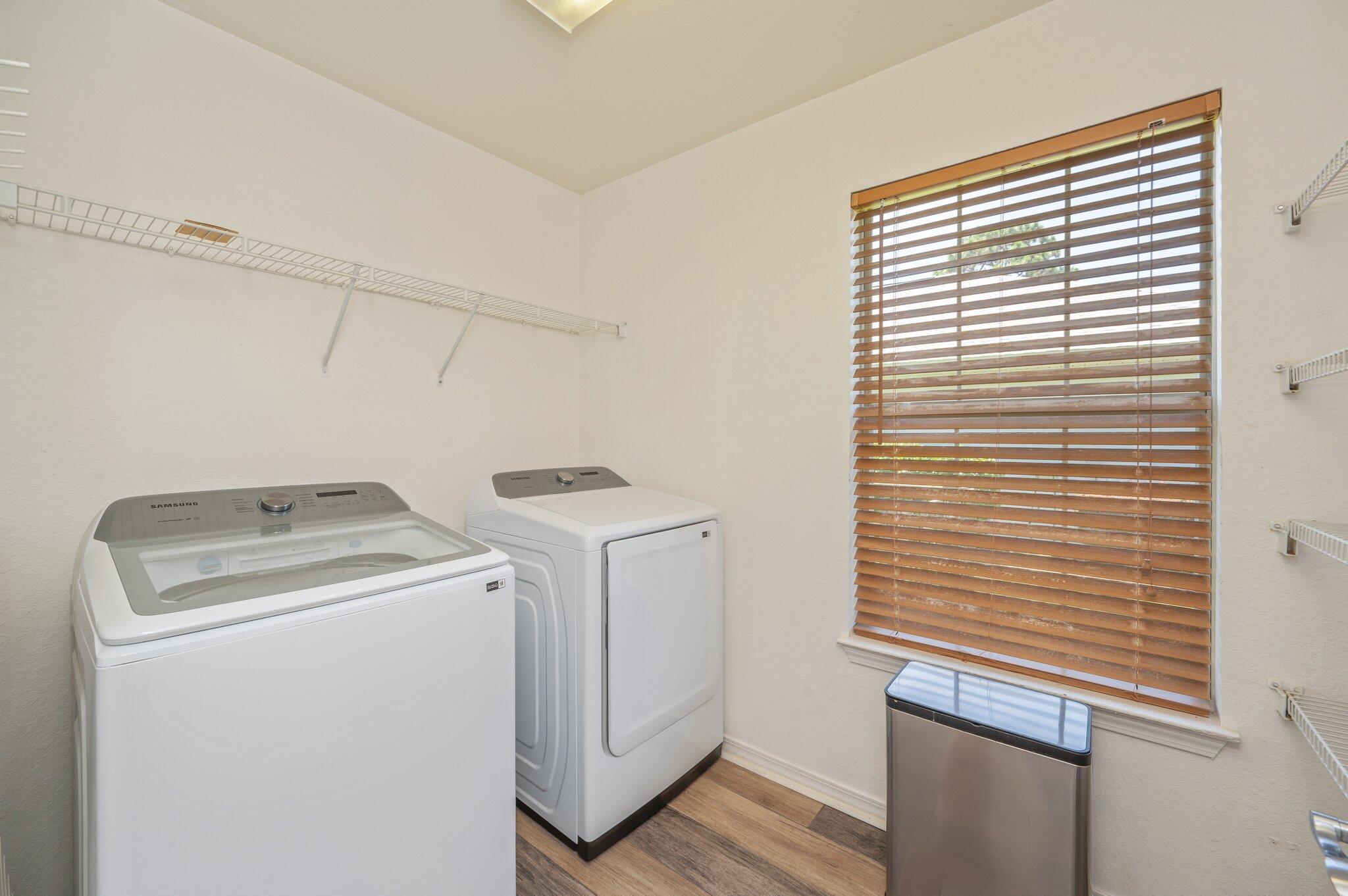 EMERALD LAKES PH 1 - Residential Lease