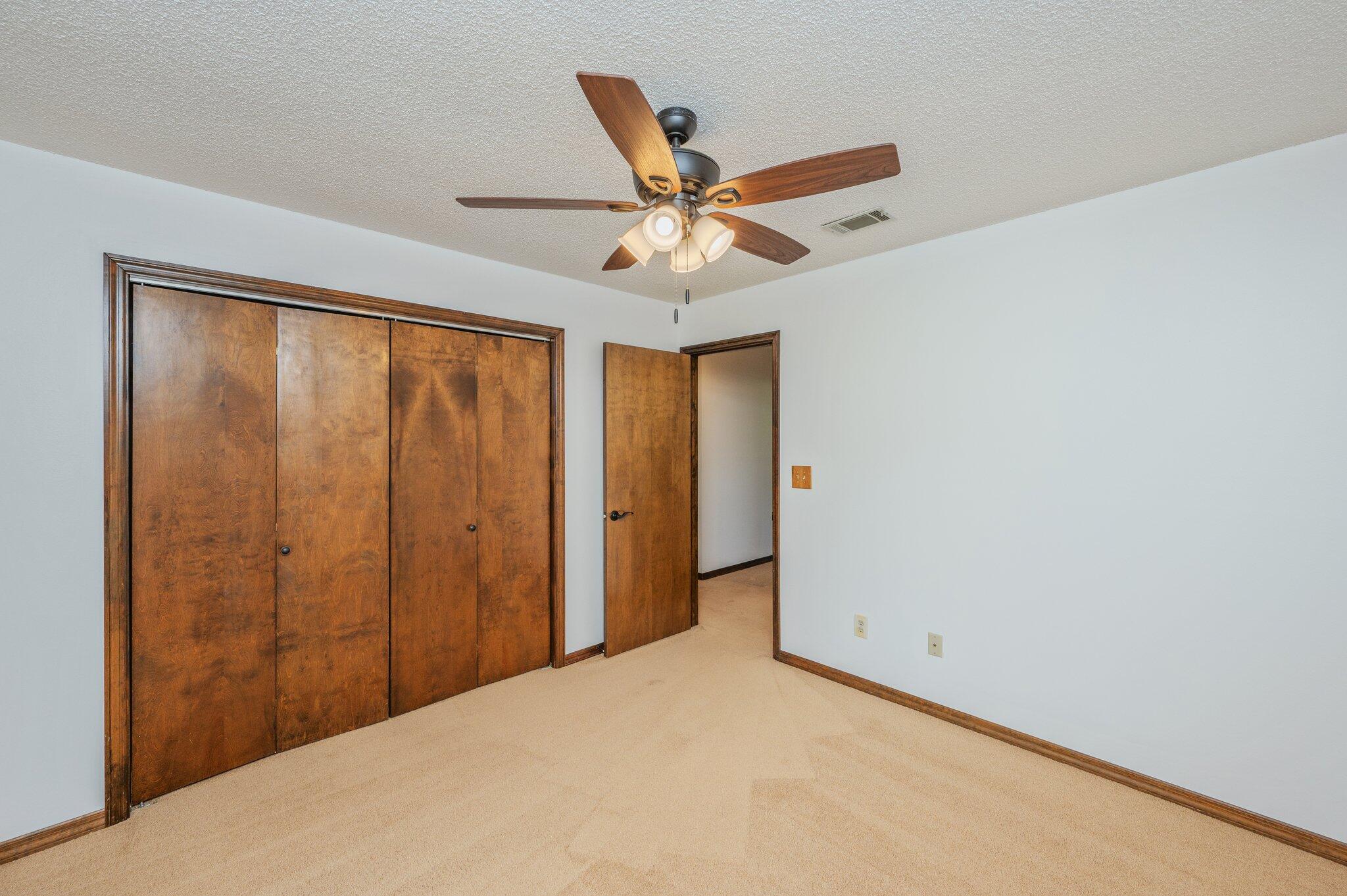 ST ANDREWS EAST BLUEWATER BAY - Residential