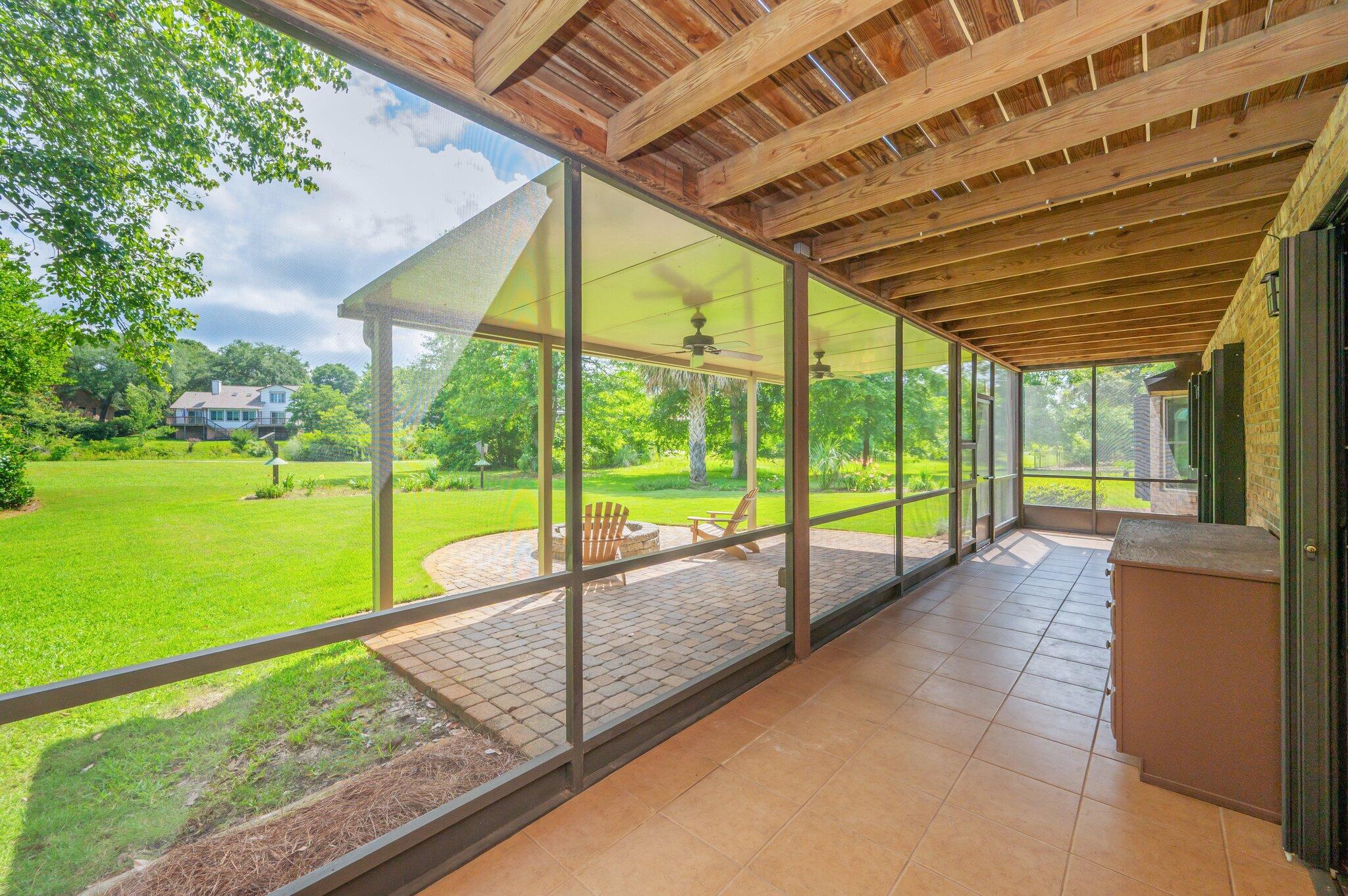 ST ANDREWS EAST BLUEWATER BAY - Residential