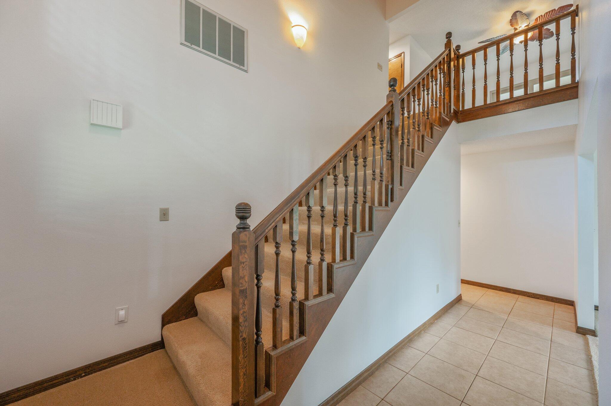 ST ANDREWS EAST BLUEWATER BAY - Residential